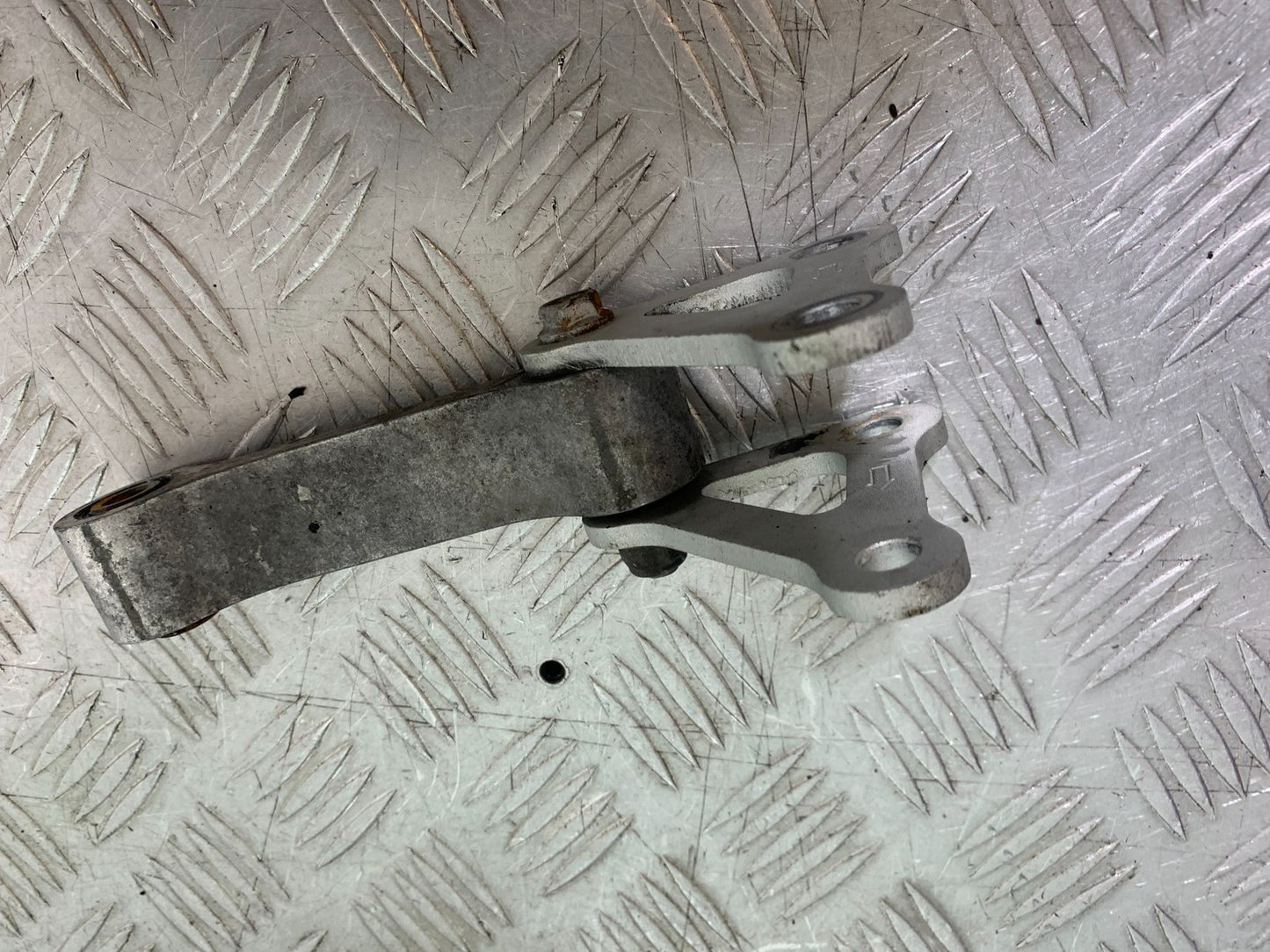 APRILIA RSV4 FACTORY REAR SHOCK LINKAGE   YEAR 2009-2012 (CMB1224)