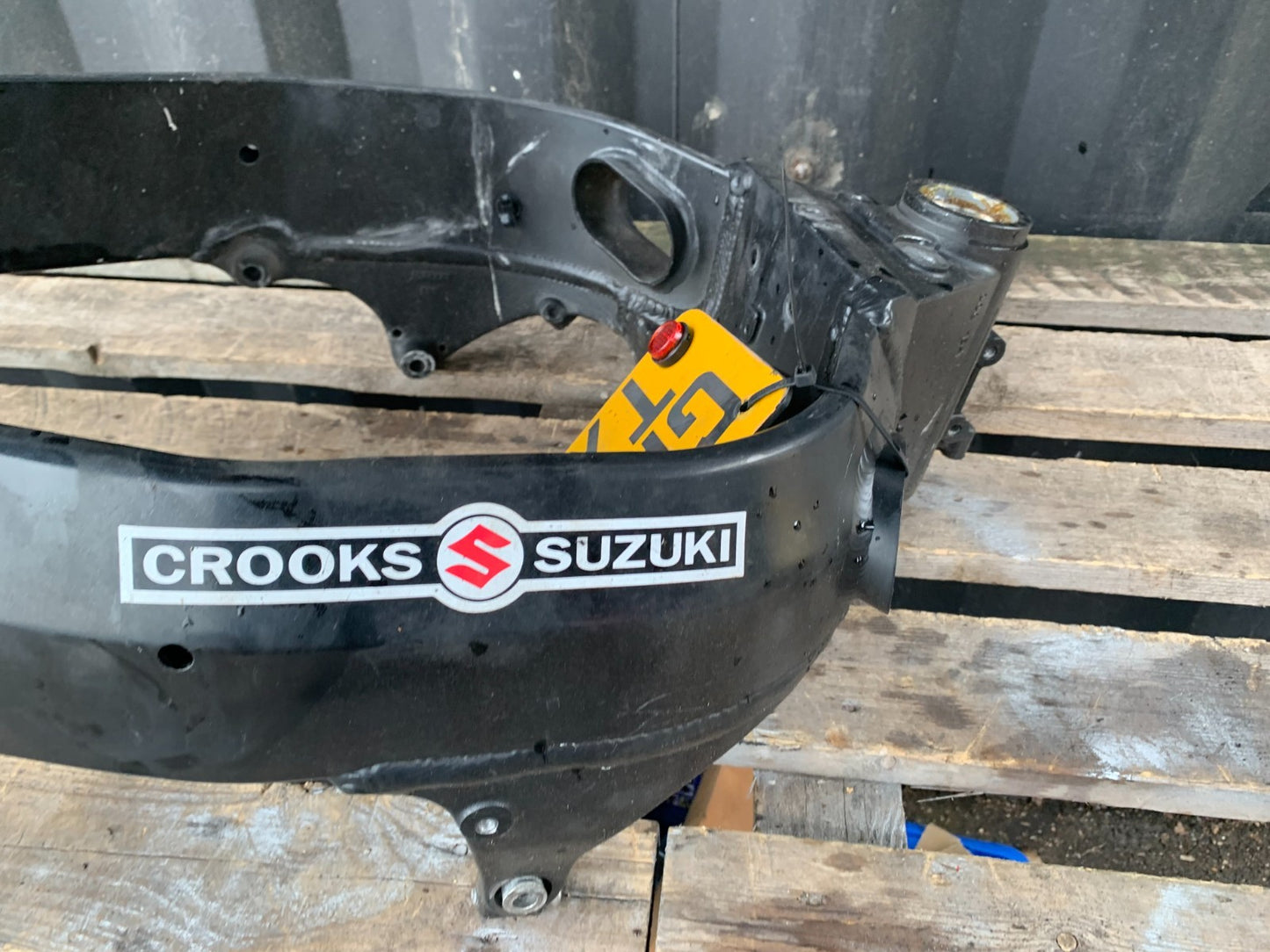 SUZUKI GSXR750 GSXR 750 K4 K5 FRAME REG LOG BOOK   2004-2005 (CMB1319)