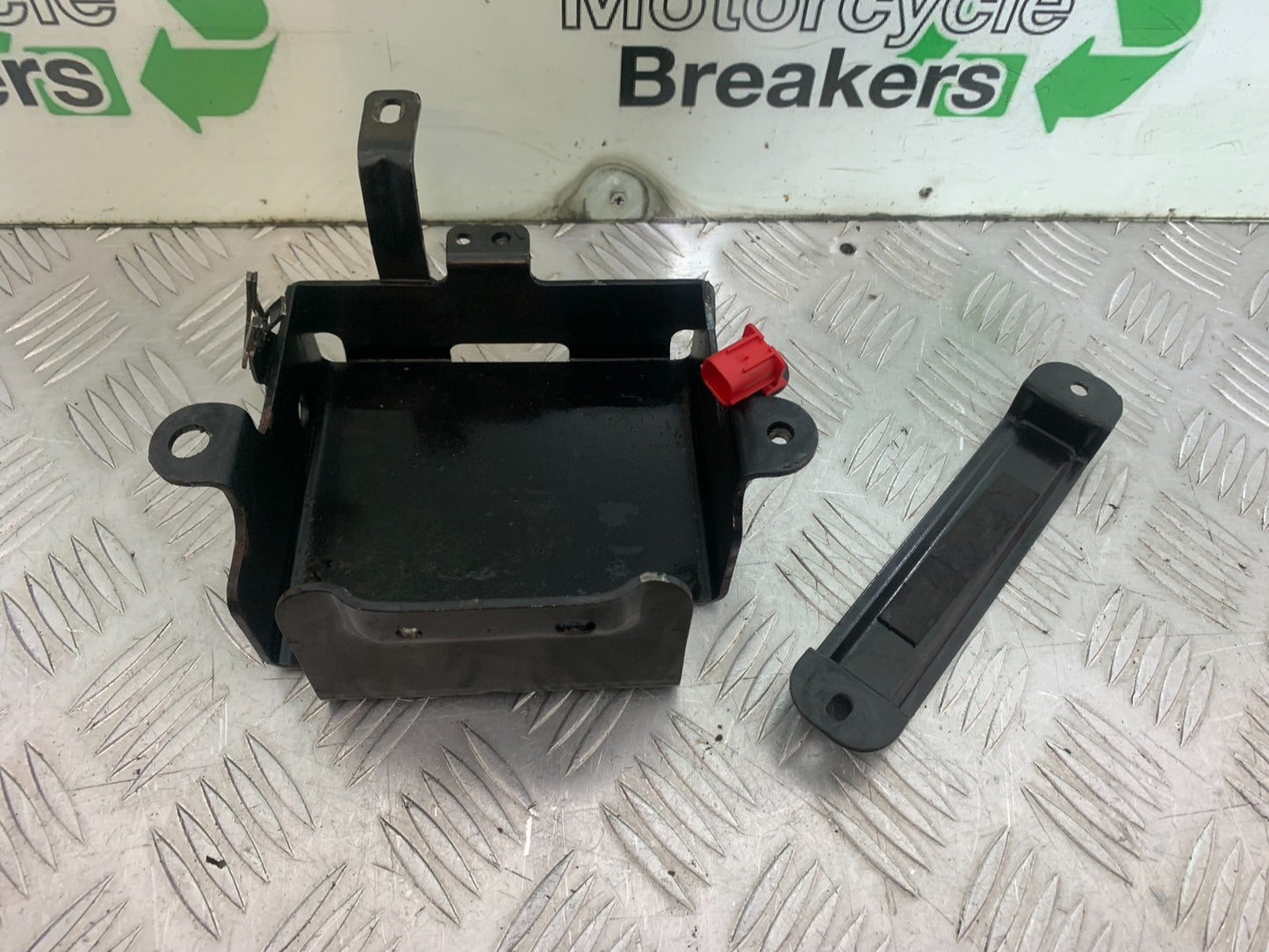 BSA 650 GOLD STAR BATTERY BOX  YEAR 2022-2025 (CMB1262)