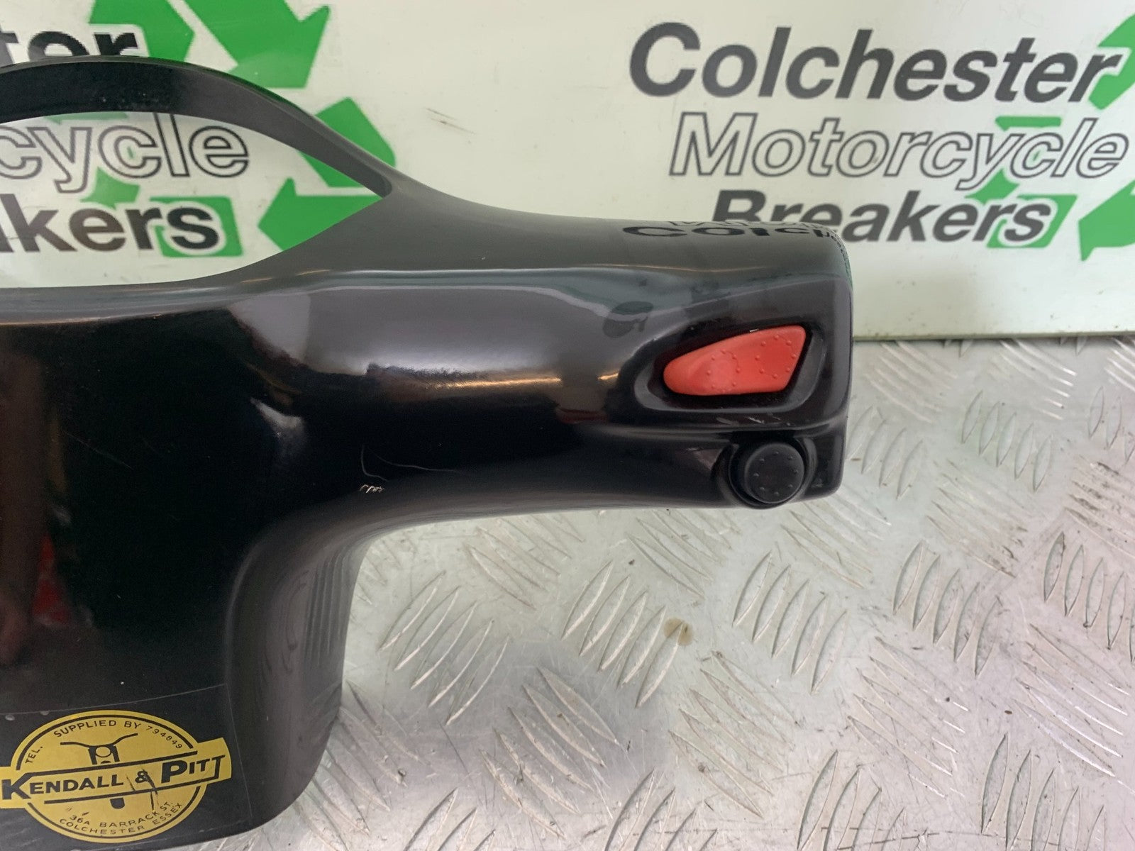 PIAGGIO VESPA GT125 L SWITCHES AND PANEL COVER YEAR 2003  (CMB1300)