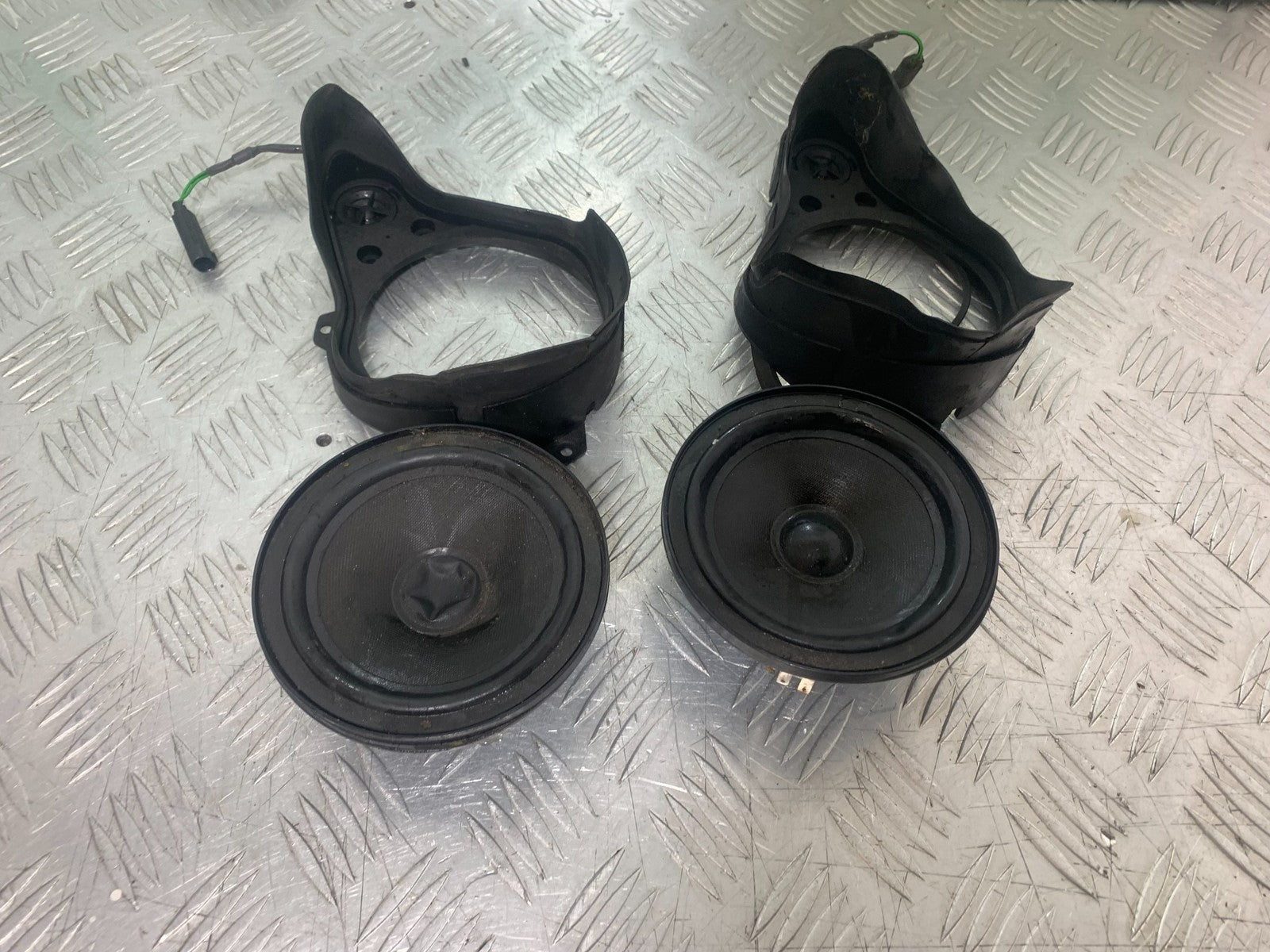 BMW K1200 K 1200 LT FRONT SPEAKERS  YEAR 1999-07 (CMB1271)