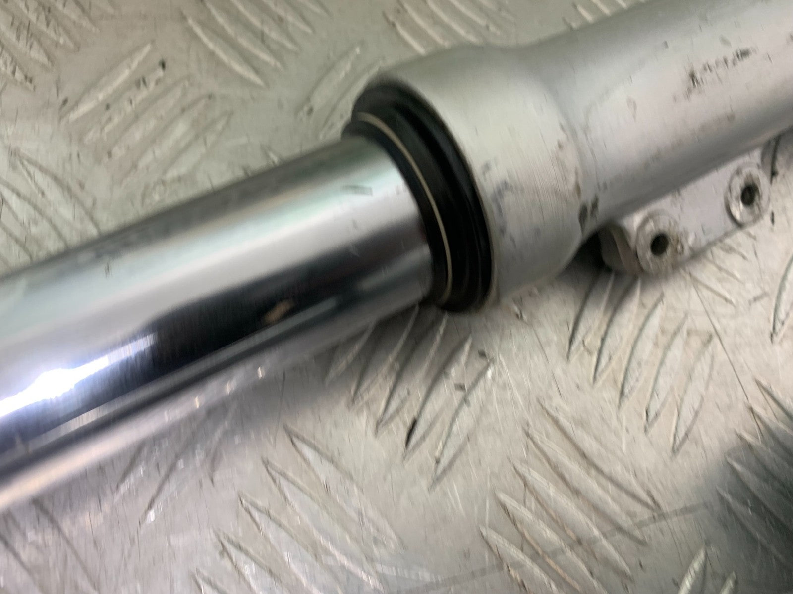 TRIUMPH TROPHY 900 FORKS  YEAR 1991-95 (CMB1251)