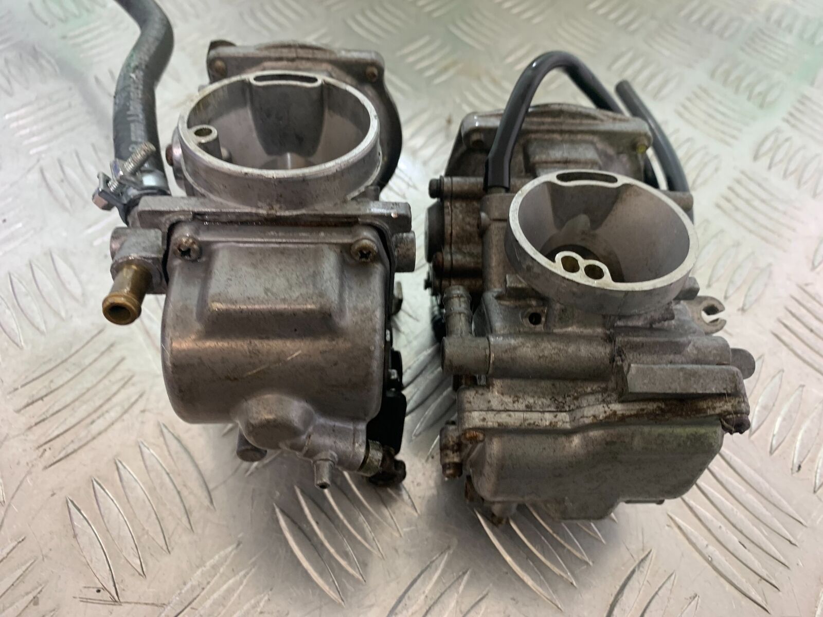 SUZUKI VS1400 VS 1400 INTRUDER CARBS  YEAR 1988 (CMB1077)