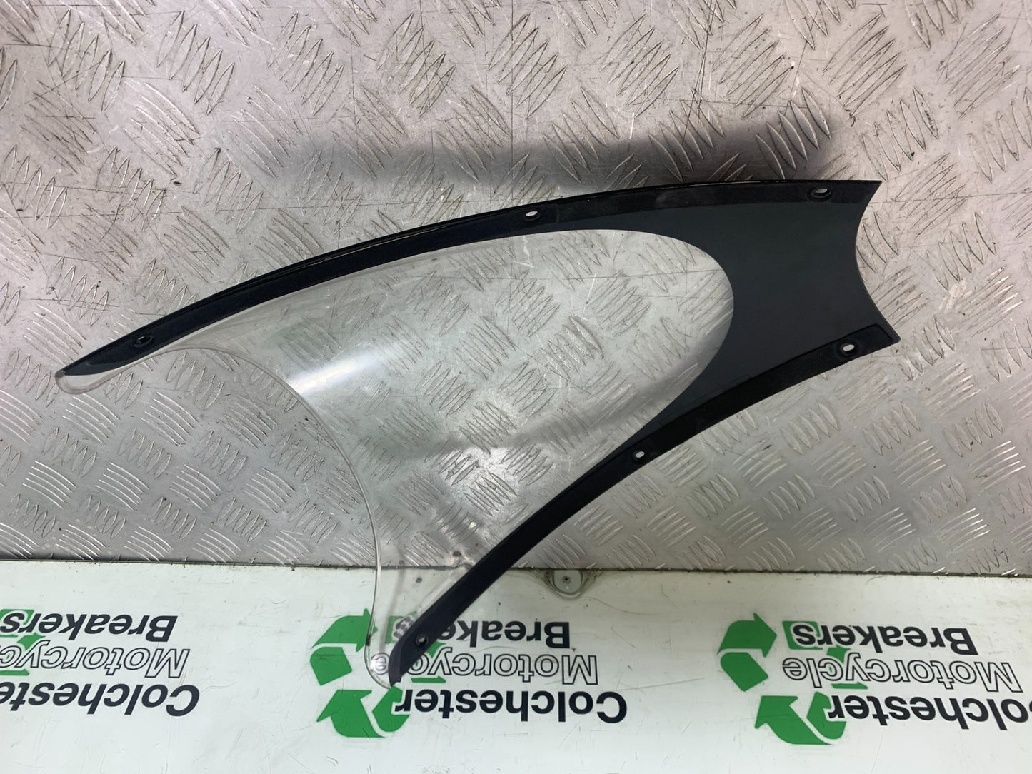 TRIUMPH 1050 SPRINT ST SCREEN  YEAR 2004-2007 (CMB1197)