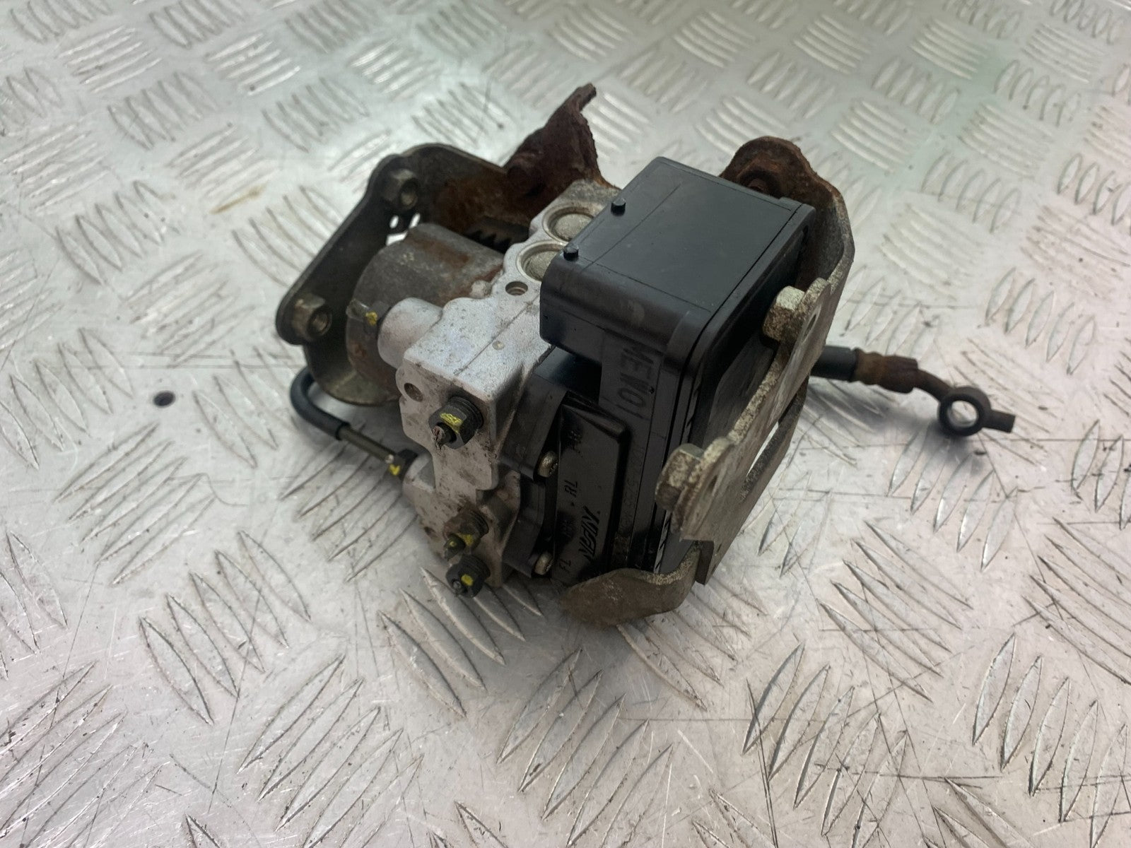 HONDA NT 700 V DEAUVILLE ABS PUMP  YEAR 2006-2011 (CMB1211)