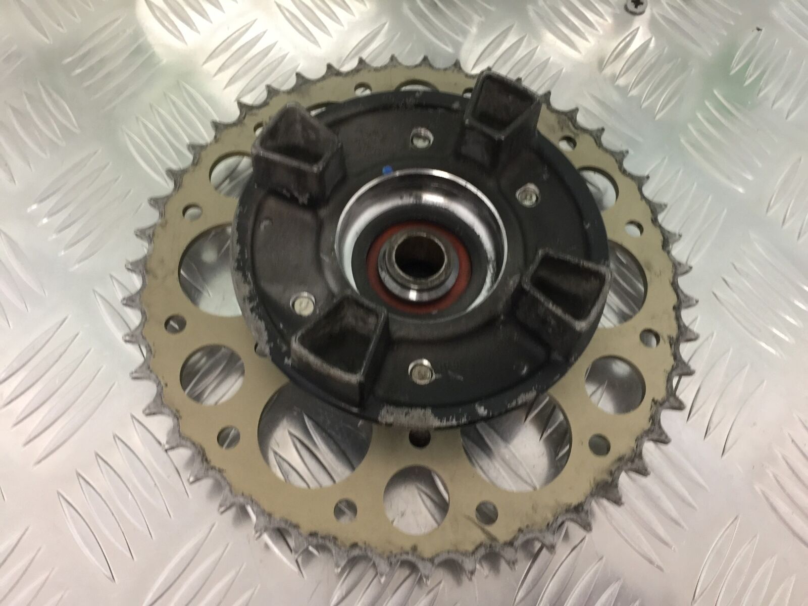 KAWASAKI ER6 N REAR SPROCKET CARRIER  YEAR 2009-2011  (STOCK 928)