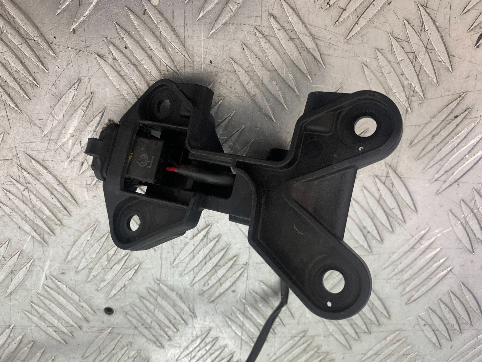 KTM 1290 SUPER DUKE R CLOCKS SPEEDO DASH MOUNTING BRACKET YEAR 2020-24 (CMB1272)