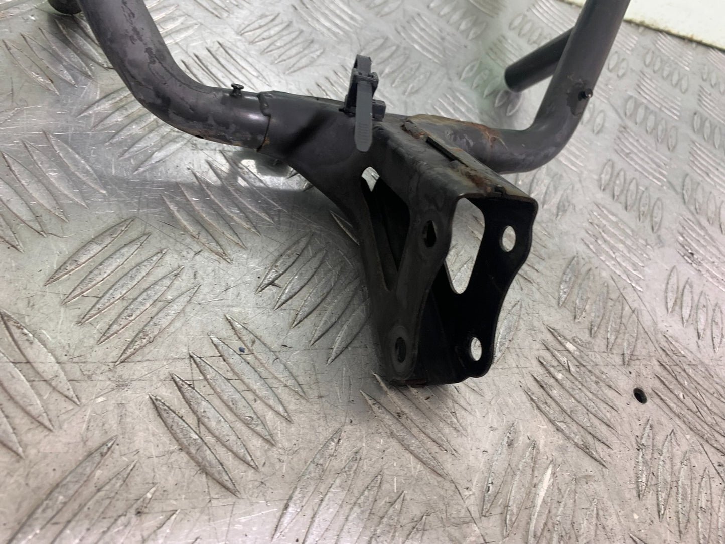 HONDA NT650 V DEAUVILLE FAIRING BRACKET  YEAR 1998-01(CMB1320)