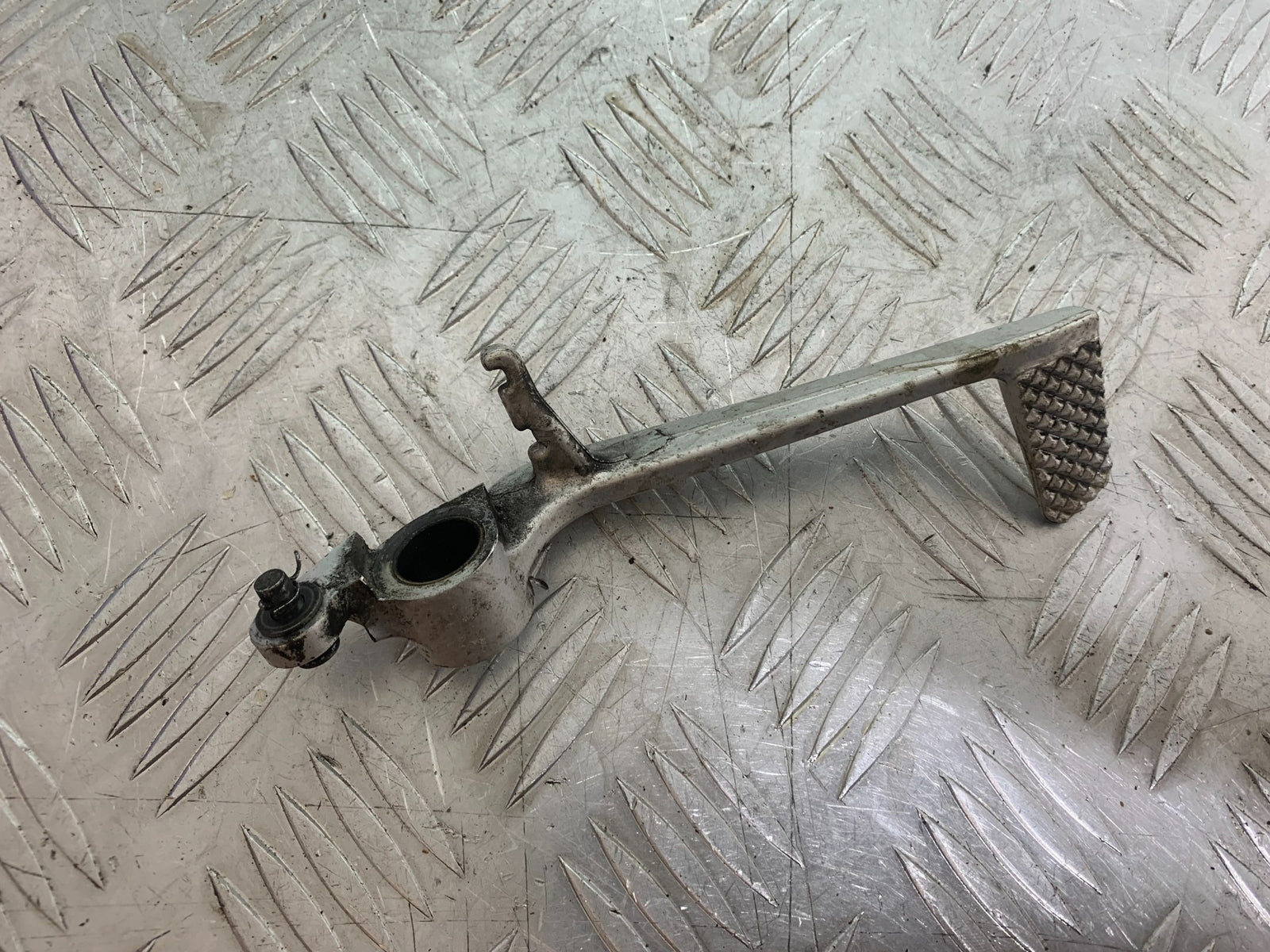 YAMAHA YZF R1 REAR BRAKE PEDAL YEAR 2004-2006 (CMB1155)