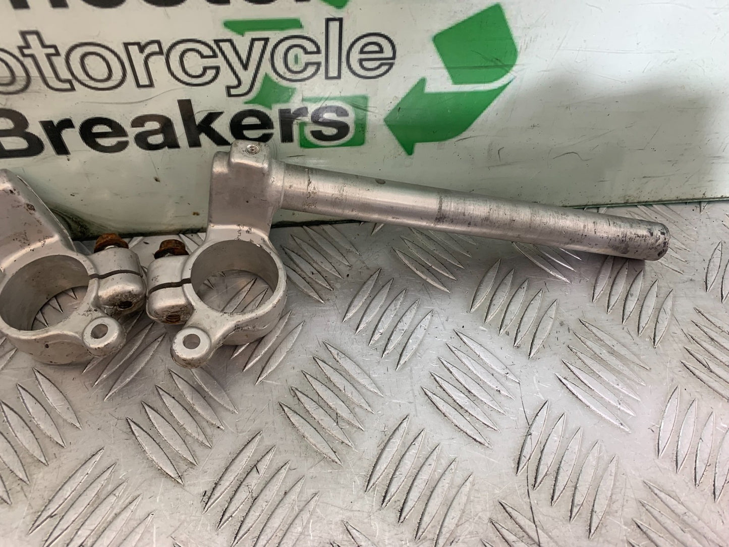 SUZUKI SV650 SV 650 mk1 HANDLEBARS   YEAR 1999-2002 (CMB1208)