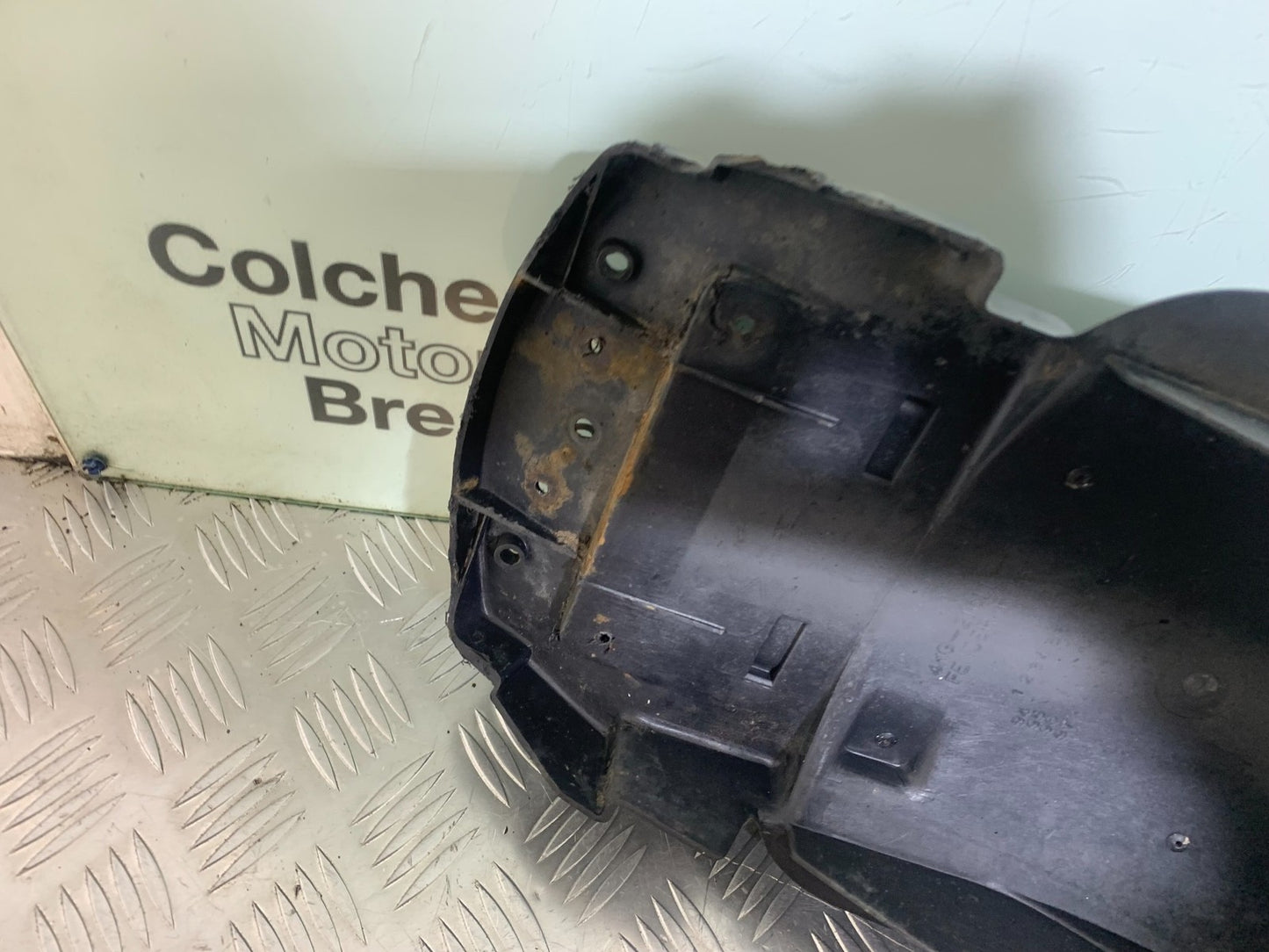 YAMAHA XJR1300 XJR 1300 UNDERTRAY  1999-2003 (CMB1119)