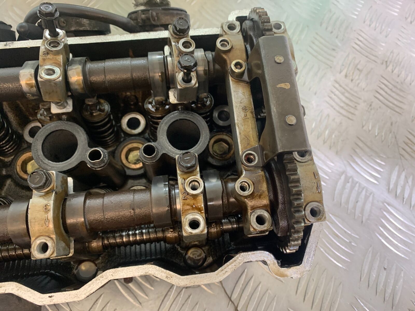 KAWASAKI ZZR1100 D CYLINDER HEAD AND CAMS  YEAR 1999 (STOCK 648)