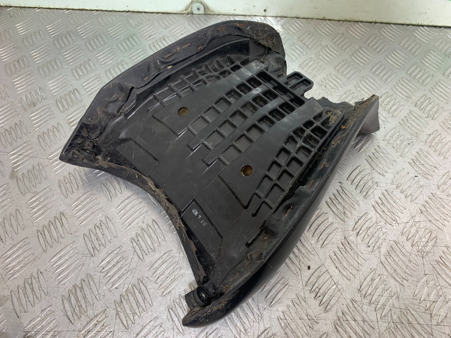 HONDA NC700 X FRONT SEAT  YEAR 2012-2014 (CMB1327) 