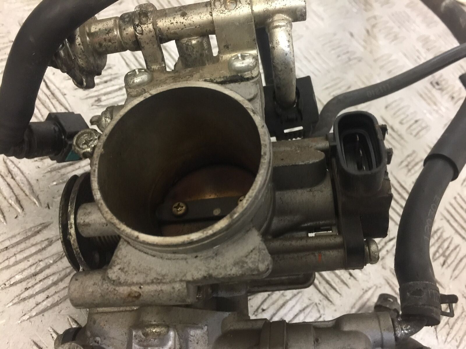 YAMAHA XT660 Z TENERE THROTTLE BODY   YEAR 2012  (STOCK 661)