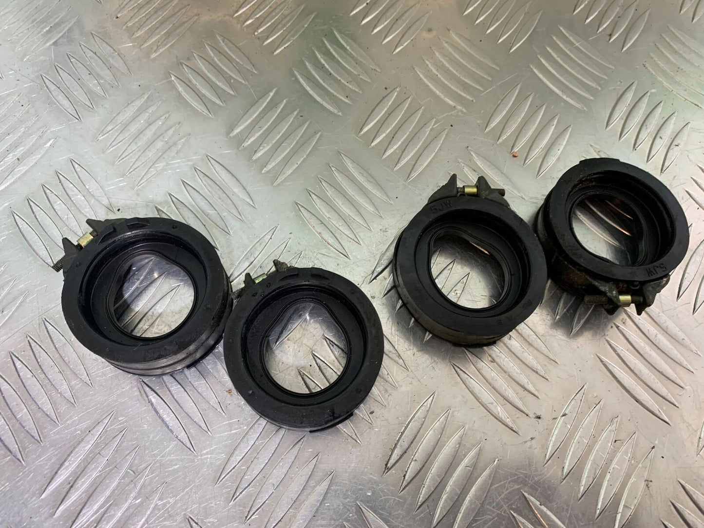 YAMAHA FJR1300 FJR 1300 CARB RUBBERS  YEAR 2001-05 (CMB1005)