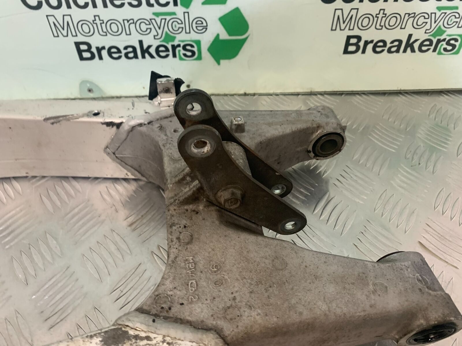 HONDA CBR600 CBR 600 F4I SWINGARM YEAR 2001-2003 (STOCK 978)