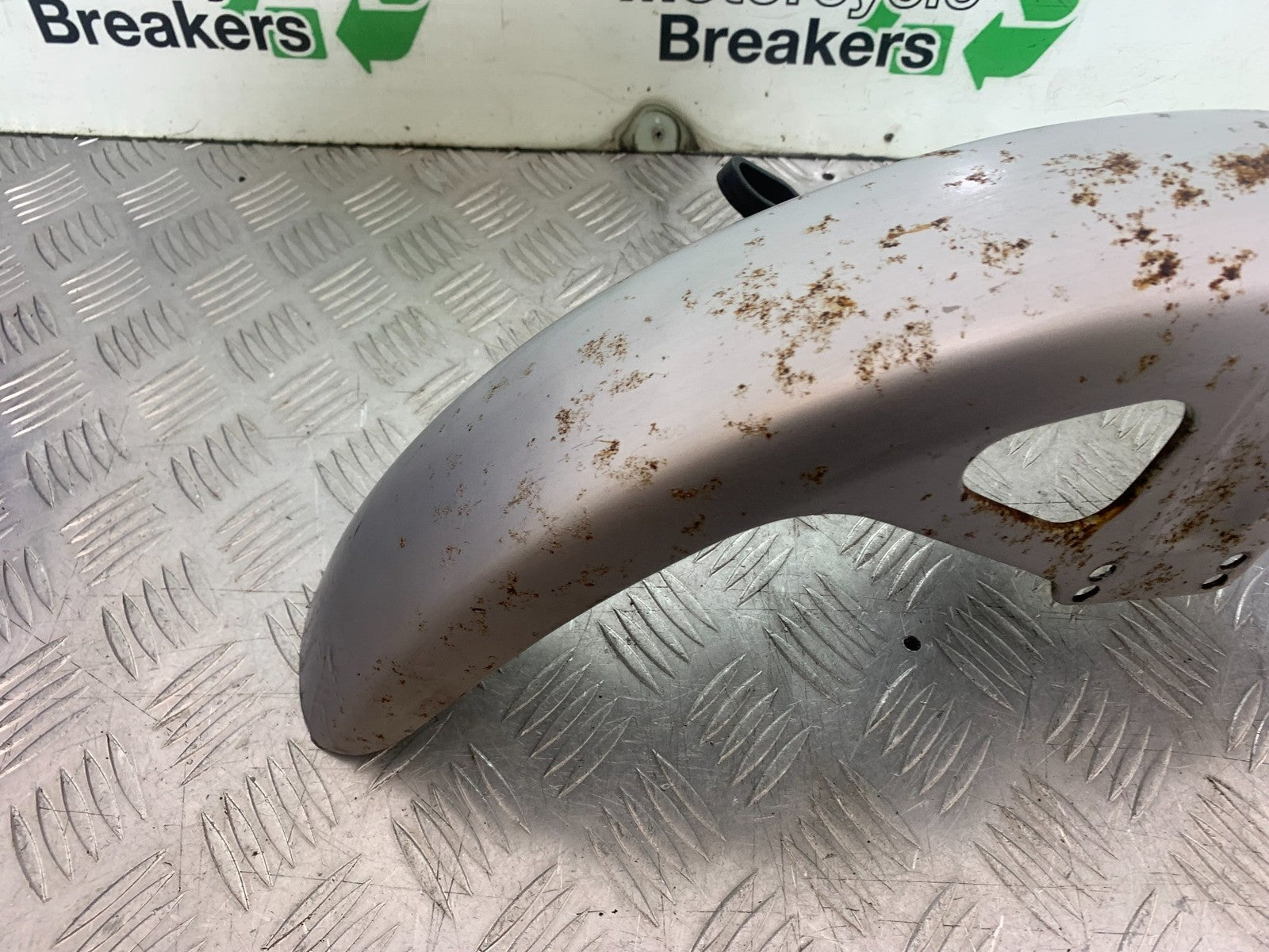 SUZUKI GP100 GP 100 FRONT MUDGUARD  YEAR 1978-1988 (CMB1259)