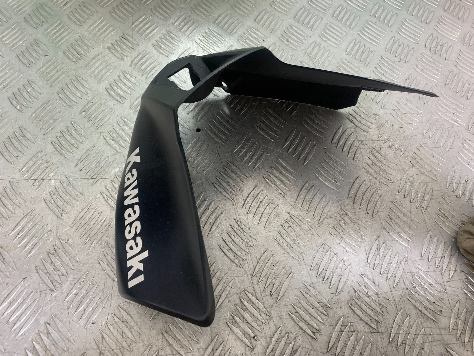 KAWASAKI ER6 N FRONT PETROL TANK COVER YEAR 2012-2017 (CMB1324)