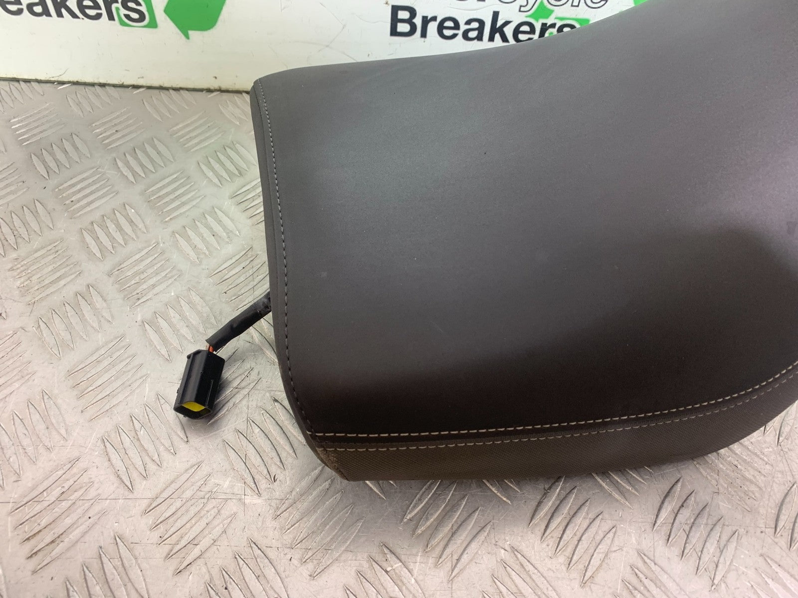 TRIUMPH TIGER 800 XRT HEATED FRONT SEAT  2018-2020 (CMB1193)
