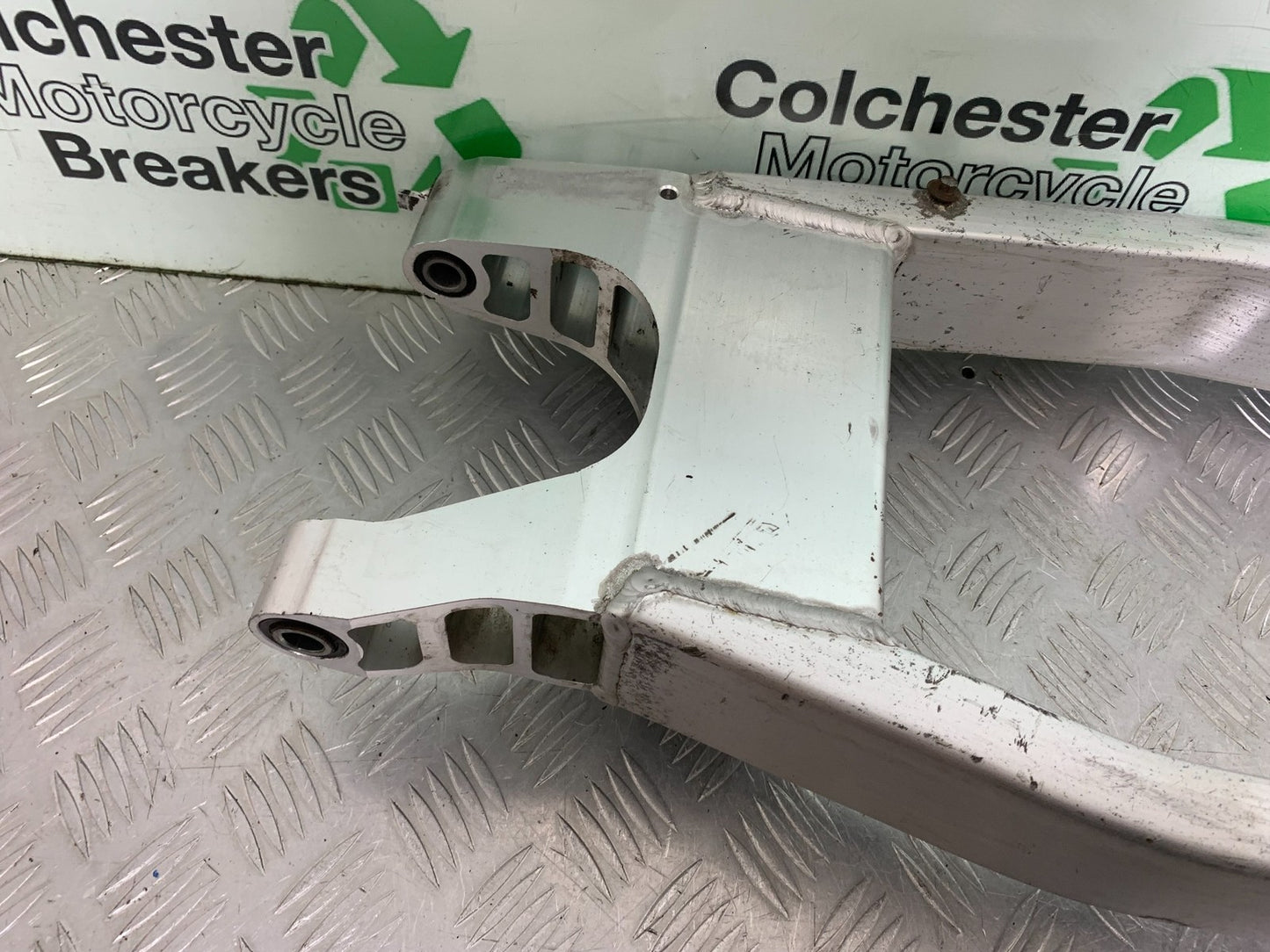 HONDA CB600 CB 600 HORNET SWINGARM   YEAR 1998-2002 (CMB1297)