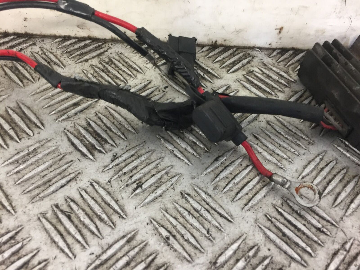SUZUKI TL1000 R TL 1000 R REGULATOR  YEAR 1998  (STOCK 454)