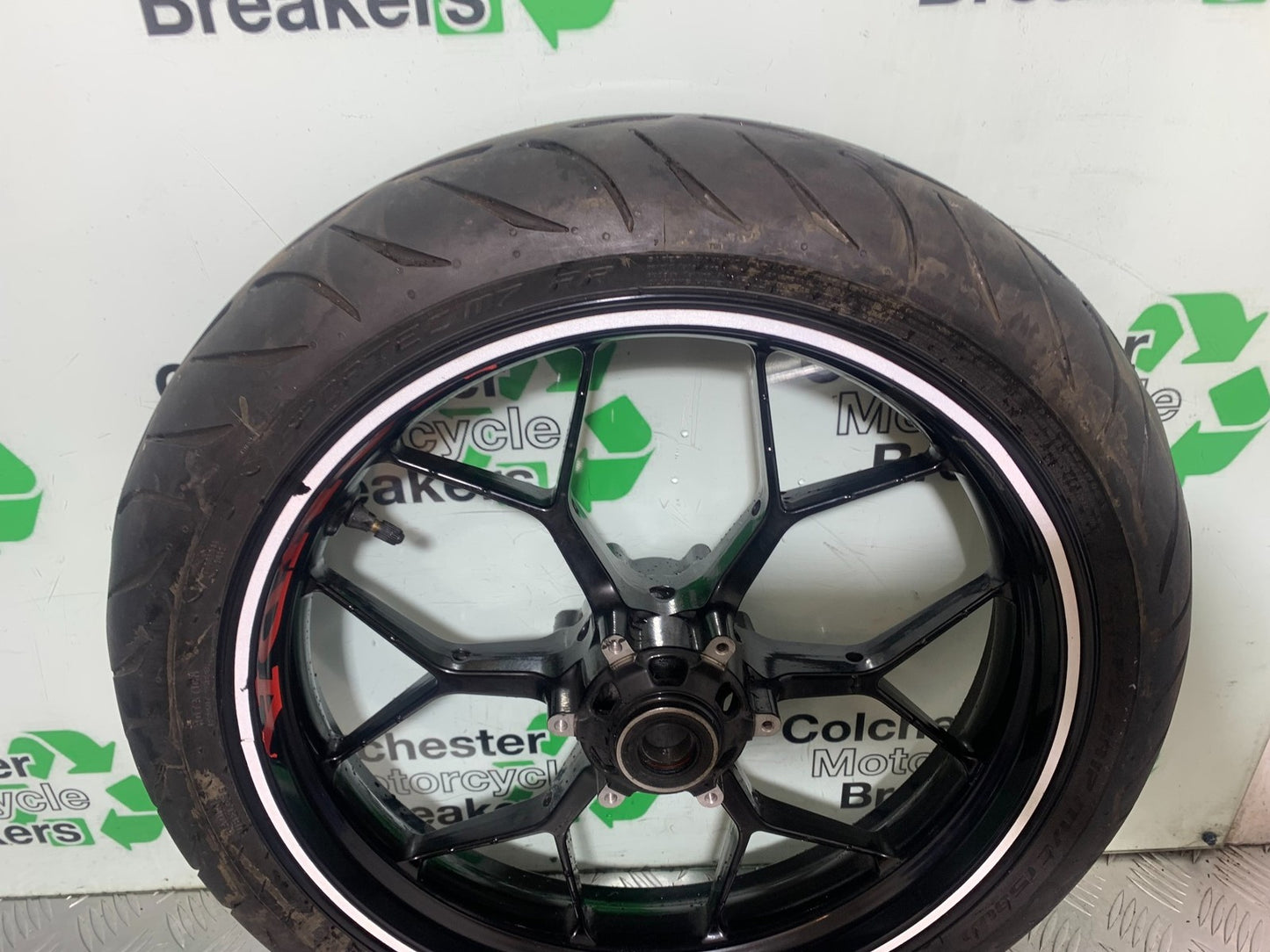 HONDA CBR1000 rr FIREBLADE FRONT WHEEL YEAR 2012-2016 (CMB1198)