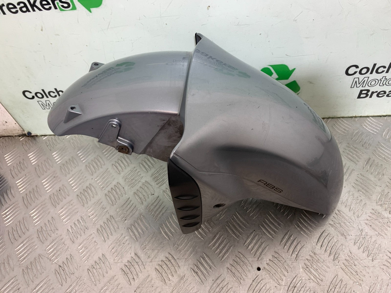 KAWASAKI GTR1400 GTR 1400 FRONT MUDGUARD YEAR 2007-2009 (CMB1306)