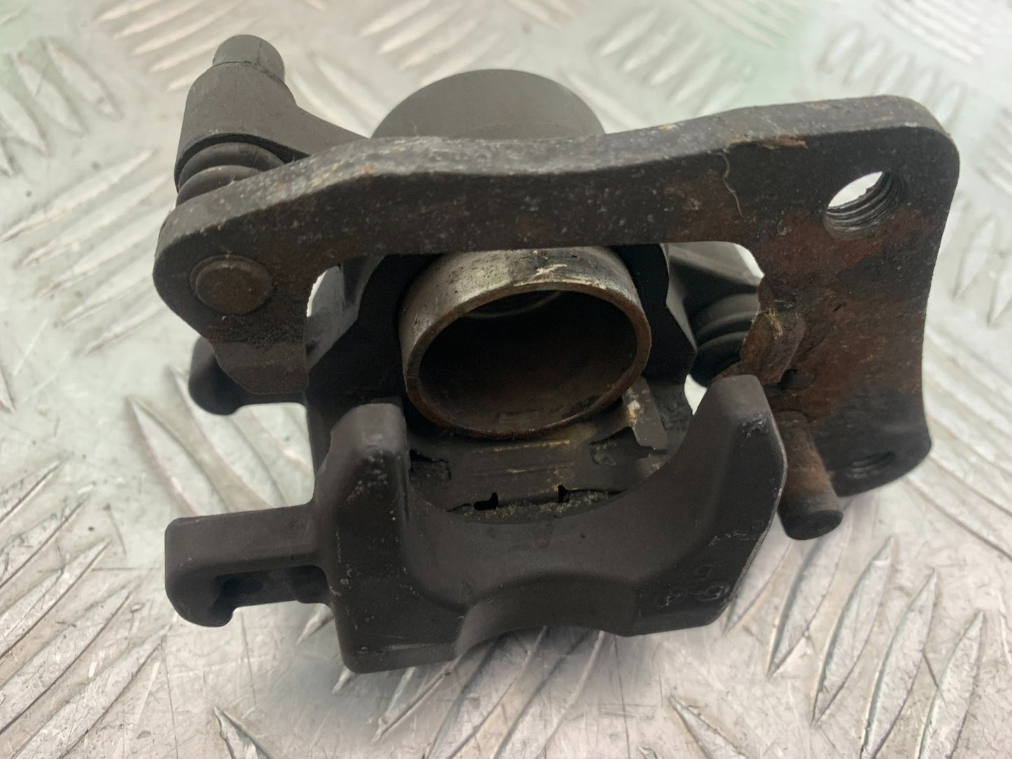 YAMAHA NMAX-125 N MAX 125 FRONT BRAKE CALIPER  YEAR 2015-2020  (CMB1231)