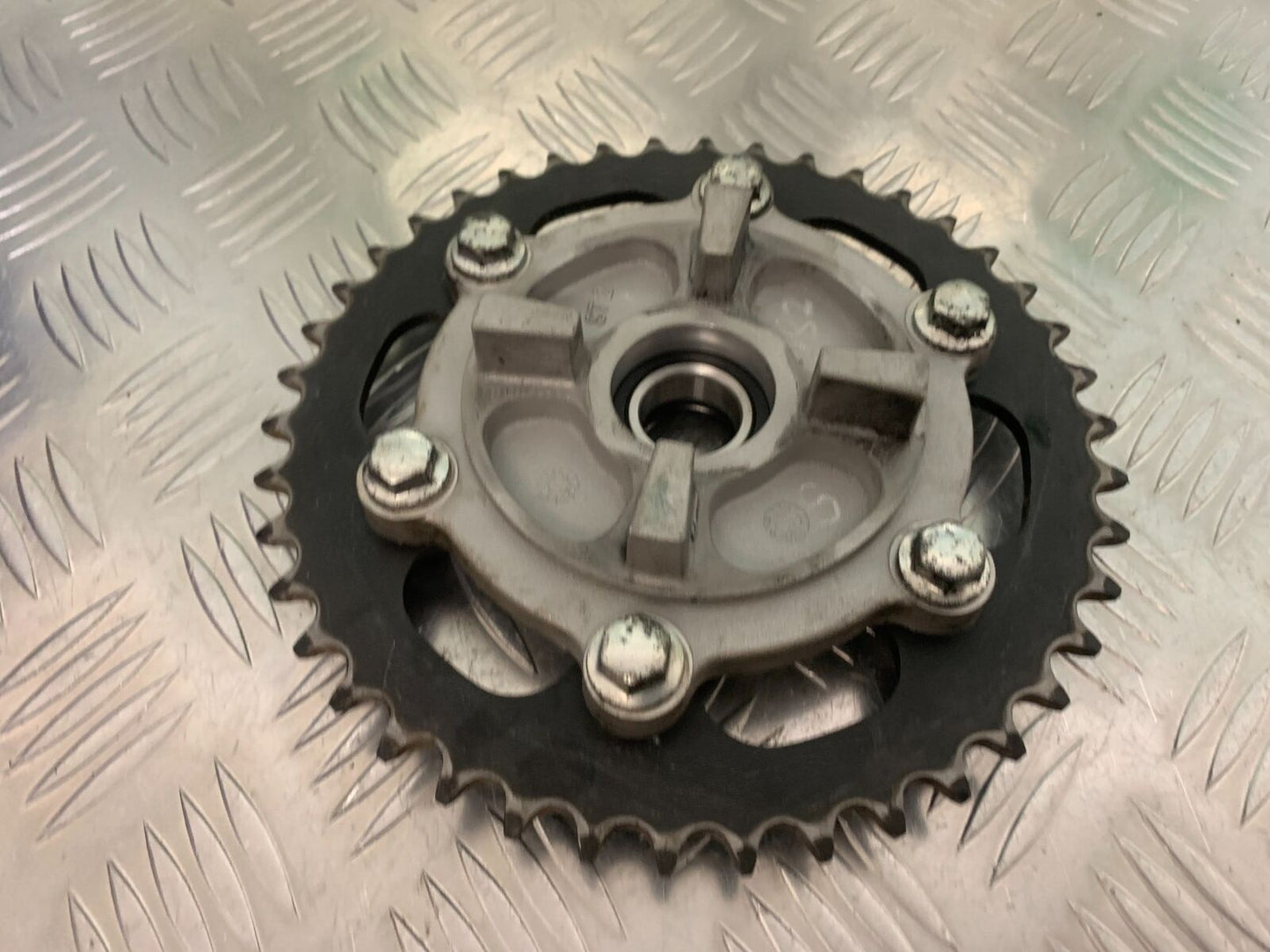 ROYAL ENFIELD 350 CLASSIC REAR SPROCKET CARRIER   YEAR 2022 (STOCK 967)