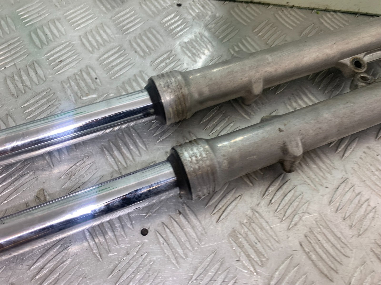 HONDA GL500 GL 500 SILVERWING FORKS YEAR 1981-82  (CMB1168)