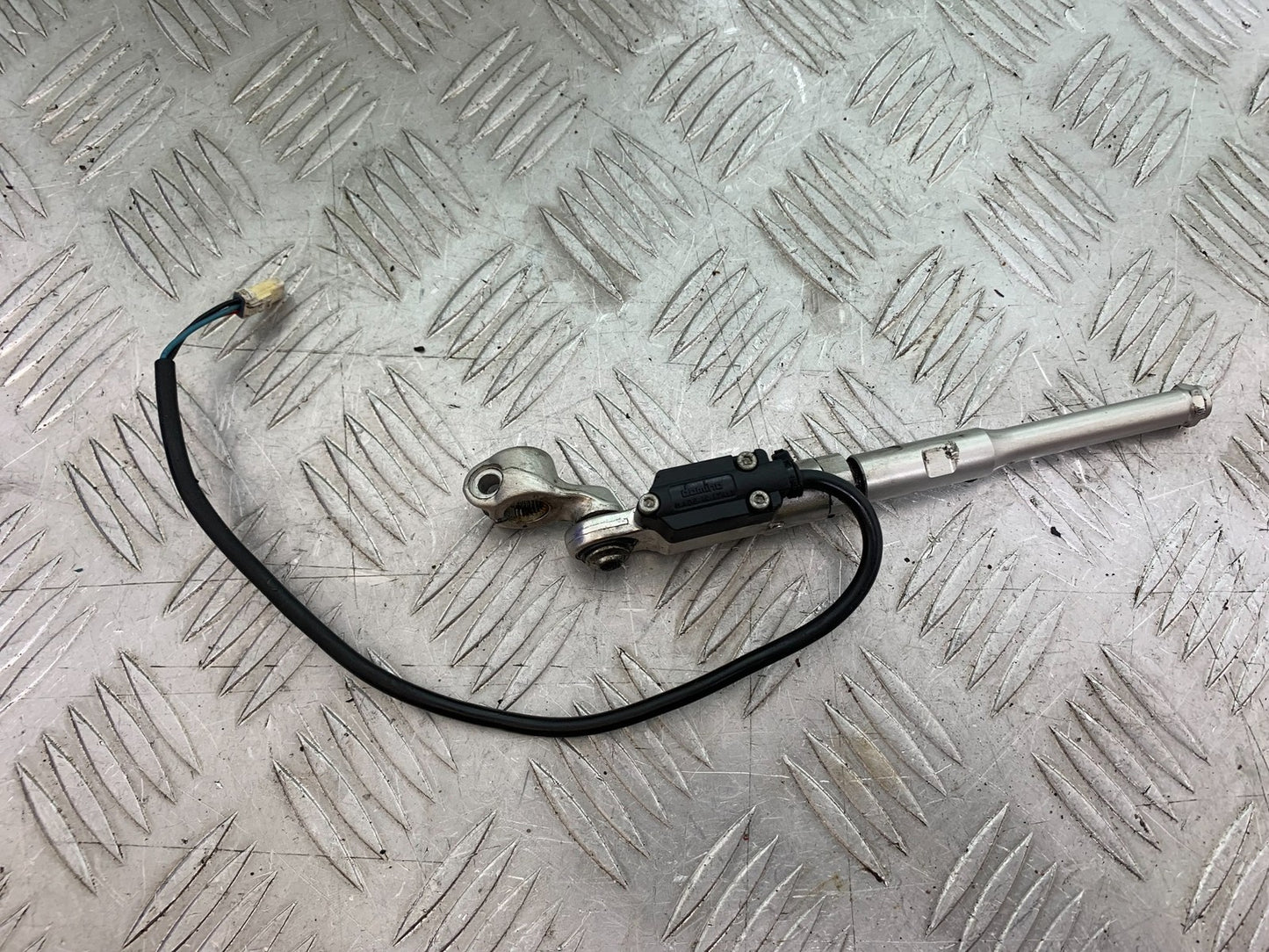 DUCATI 1299 PANIGALE GEAR LEVER   YEAR 2016 (CMB 1187)