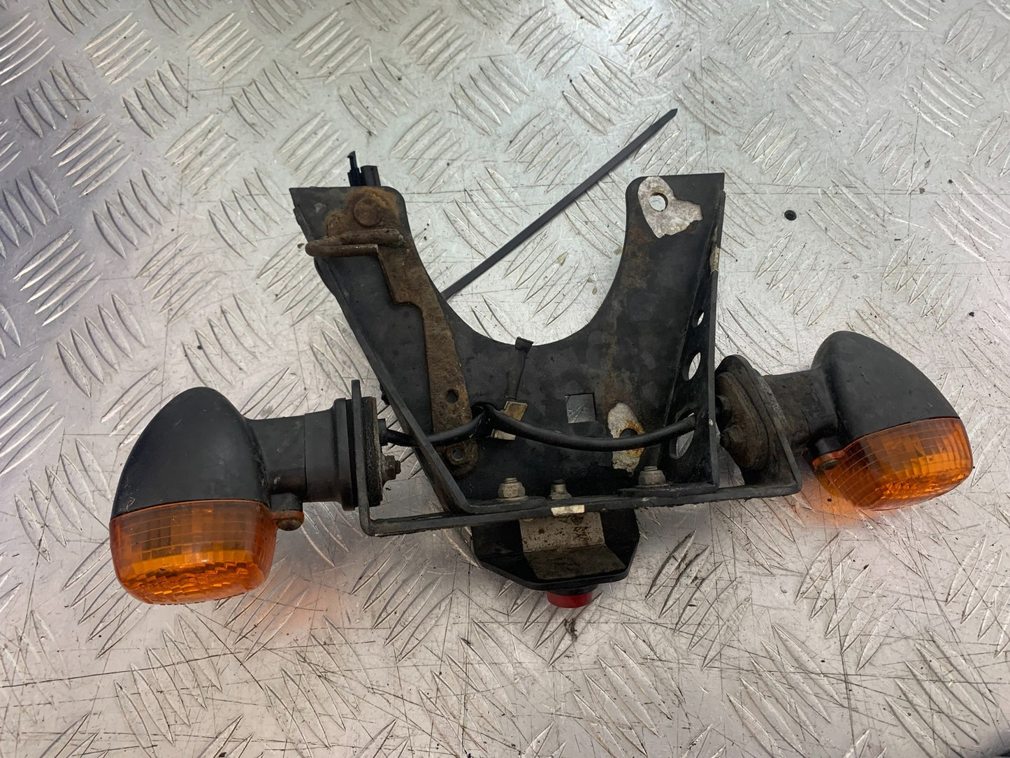 KAWASAKI Z750 Z 750 TAIL TIDY AND INDICATORS YEAR 2004-2006  (CMB1234)
