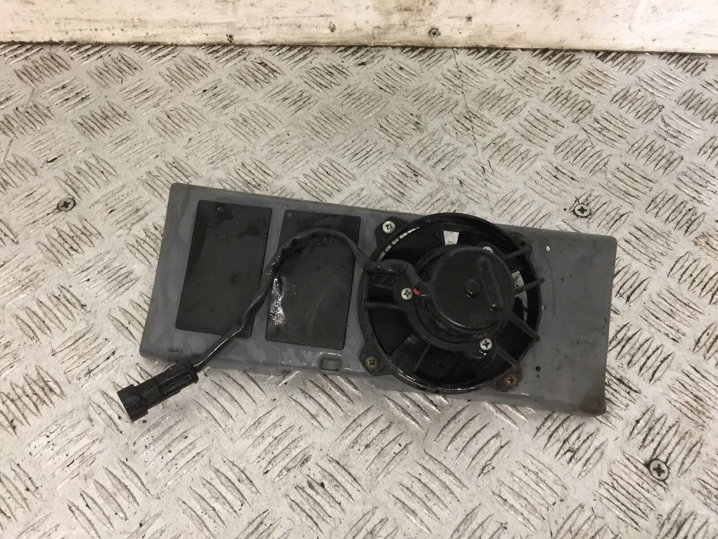 HUSQVARNA TE 610 E RADIATOR FAN  YEAR 2001 (STOCK 803)