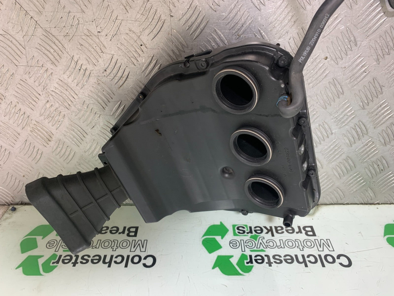 TRIUMPH 1050 SPRINT GT AIRBOX YEAR 2010-2016 (CMB1250)