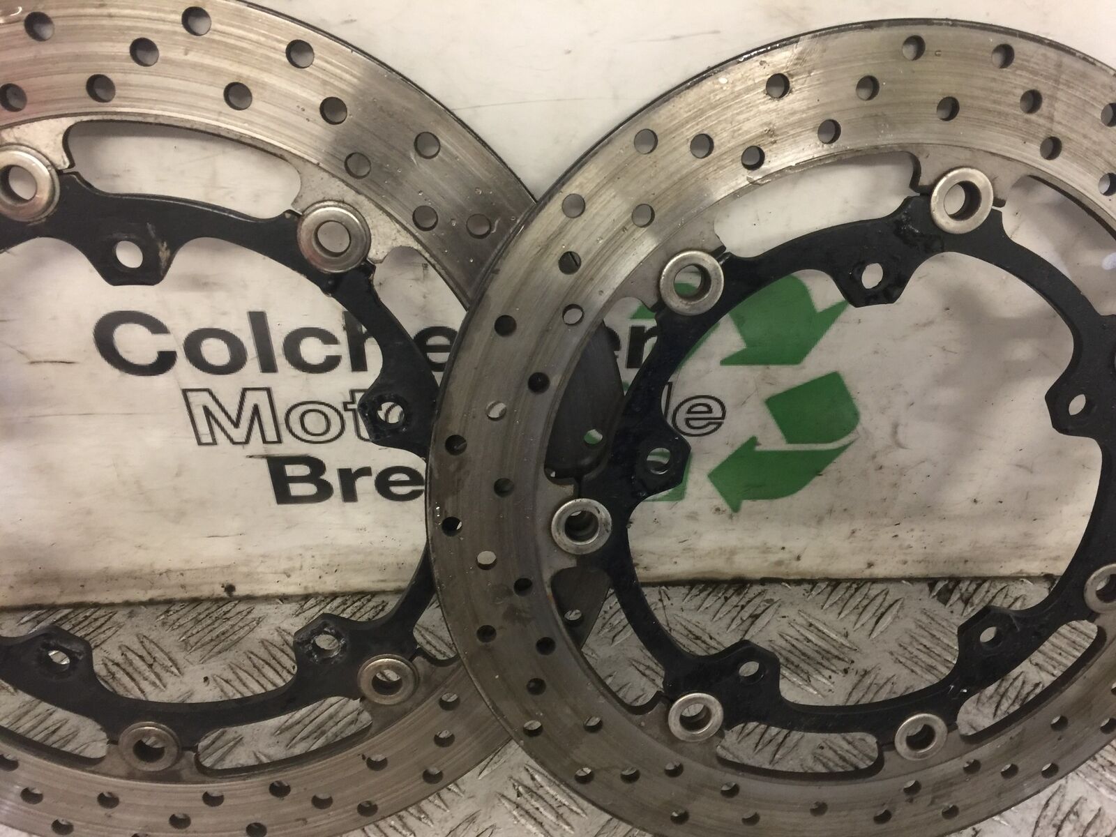 YAMAHA R6 5SL FRONT BRAKE DISCS  YEAR 2004 (STOCK 666)