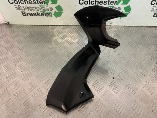 YAMAHA FZS600 FAZER 600 LEFT TOP INFILL PANEL  YEAR 2002-03  (STOCK 950)