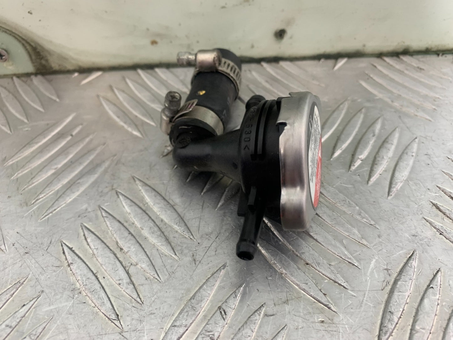 HONDA CBR1000 RR CBR 1000RR FIREBLADE RADIATOR CAP 2008-2011 (CMB1179)