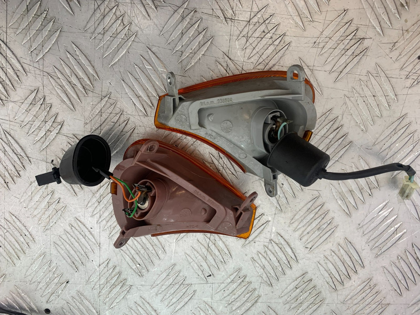 HONDA XL125 VARADERO FRONT INDICATORS  YEAR 2001-2006  (CMB1210)
