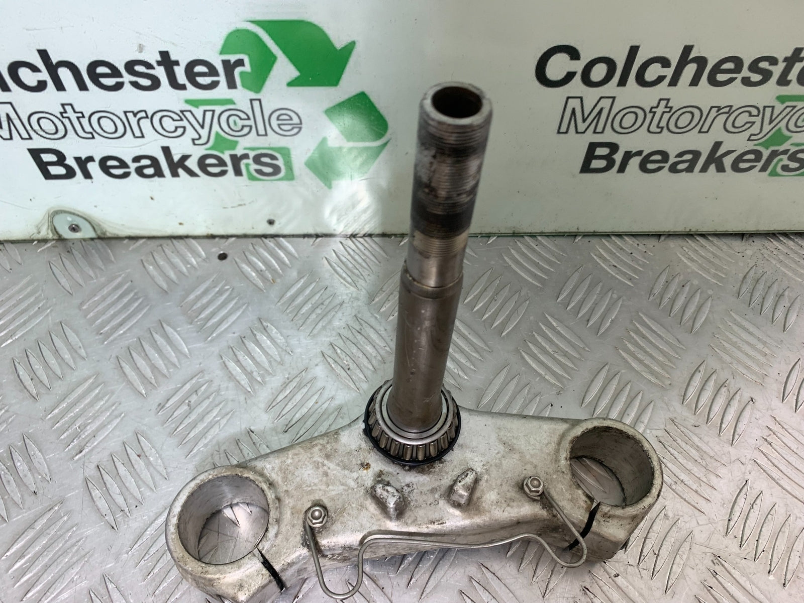 TRIUMPH T509 SPEED TRIPLE BOTTOM YOKE   YEAR 1997-1998 (CMB1144)