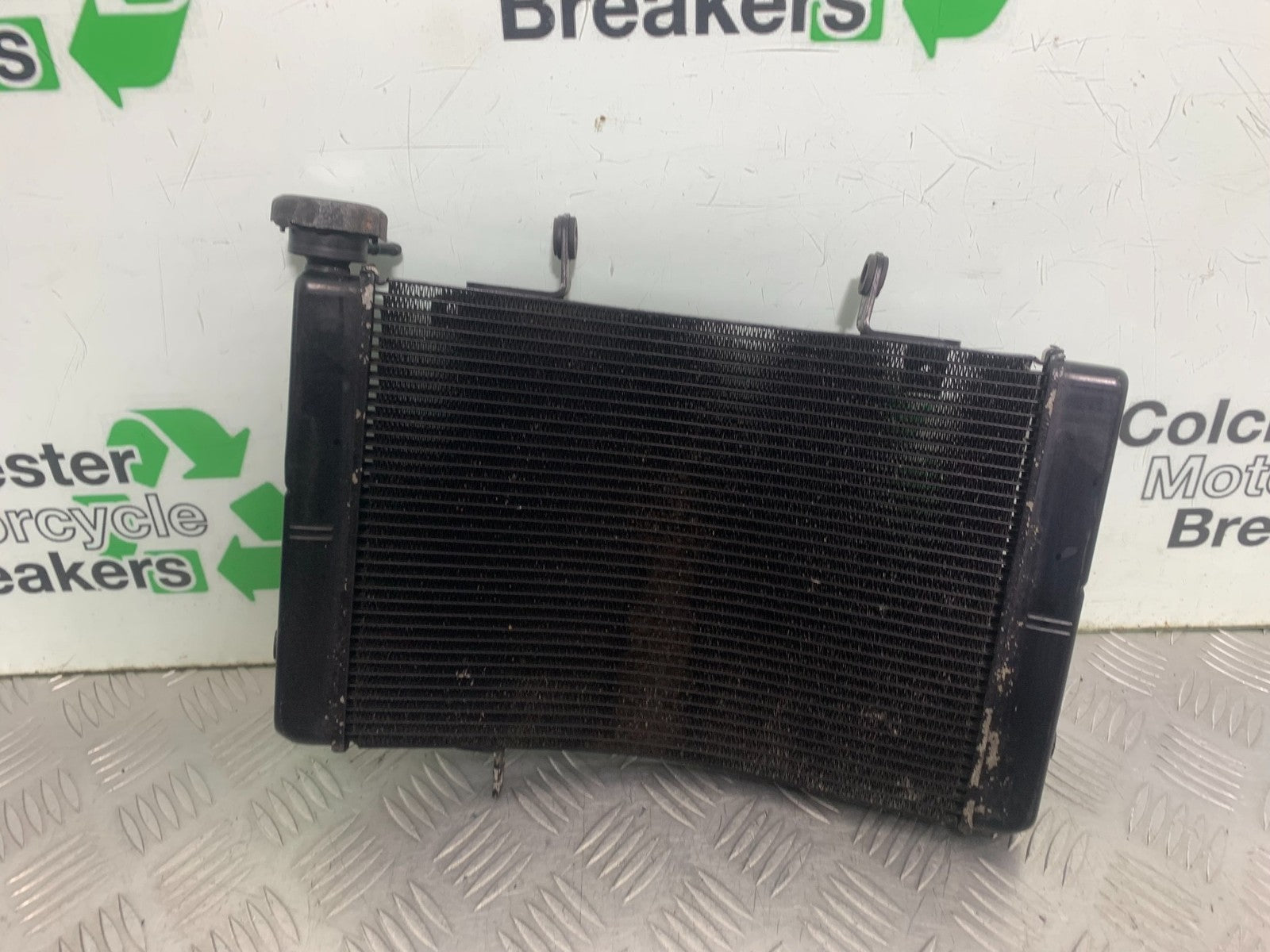 TRIUMPH 675 STREET TRIPLE RX RADIATOR   2015- 2017 (CMB1299)