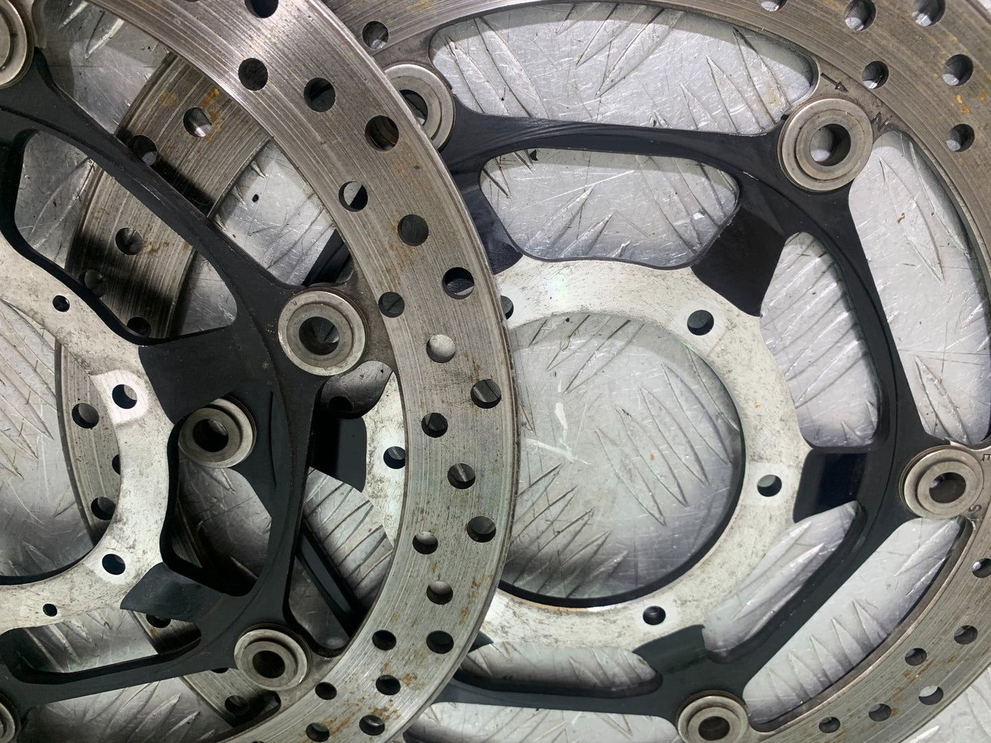 HONDA CBR1000 rr FIREBLADE FRONT BRAKE DISCS   YEAR 2012-2016 (CMB1198)