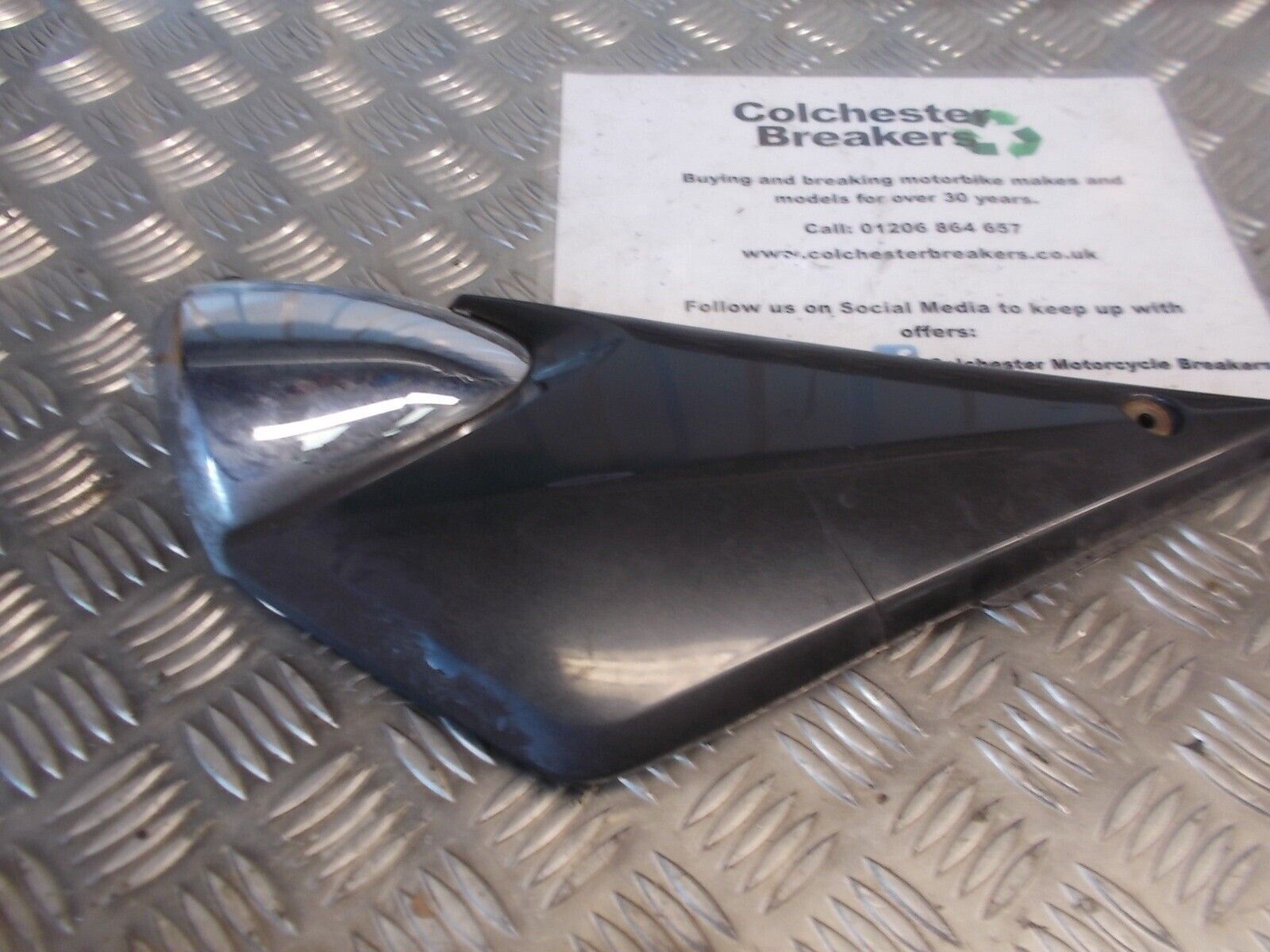 SUZUKI GSF1200 GSF 1200 BANDIT LEFT INFILL PANEL   YEAR 2002
