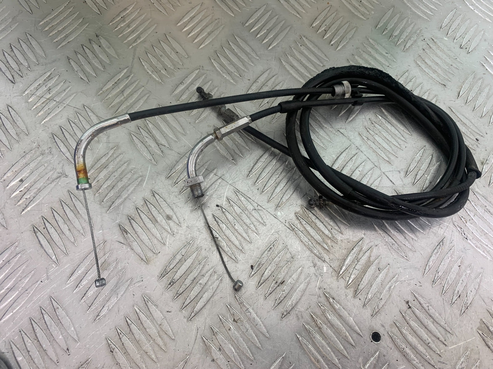 HONDA VTX1300 S-6   THROTTLE CABLES  YEAR 2004-09 (CMB1159)
