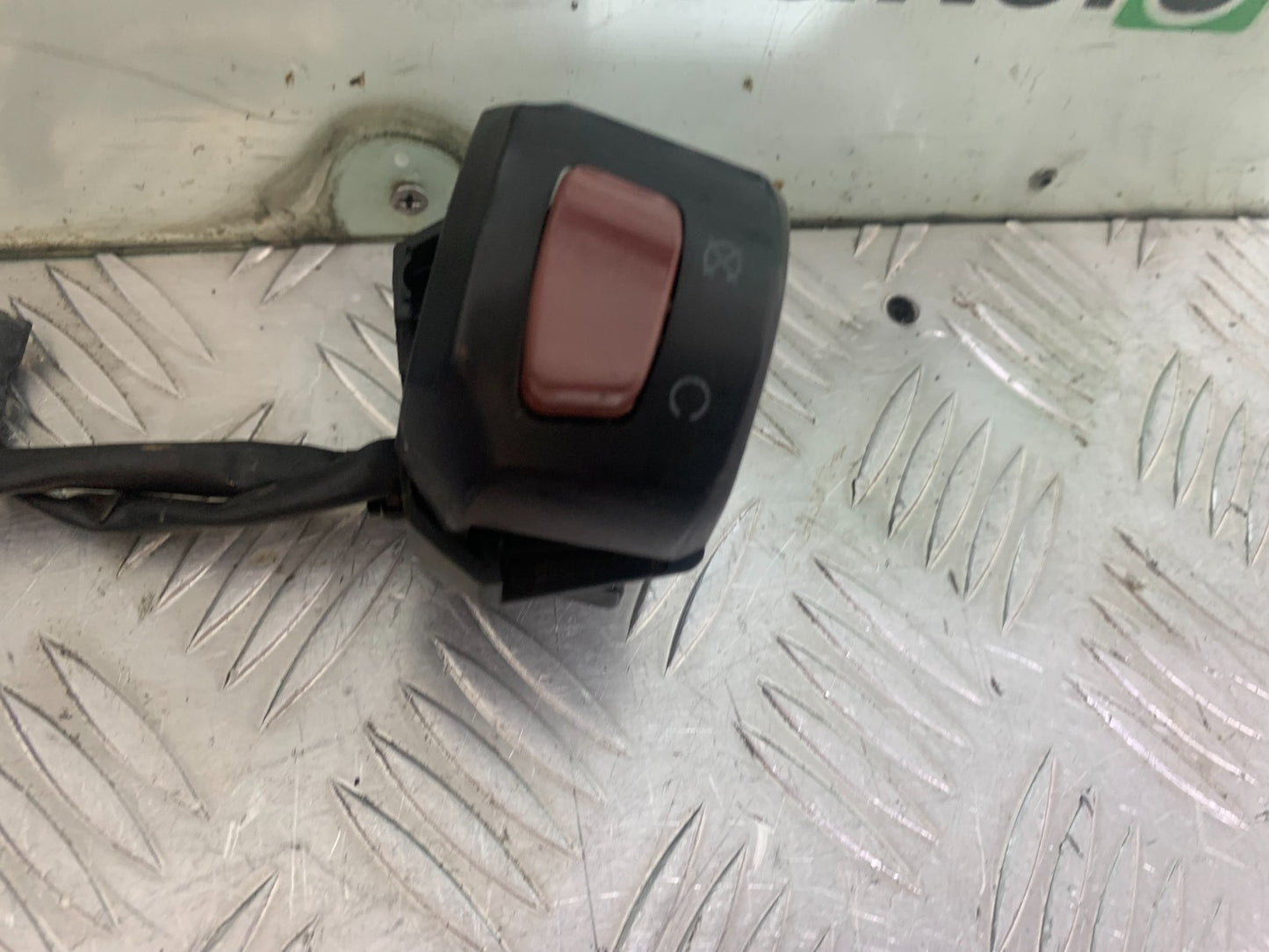 ROYAL ENFIELD HIMALAYAN 411 RIGHT SWITCH GEAR  YEAR 2018-2023 (CMB1322)