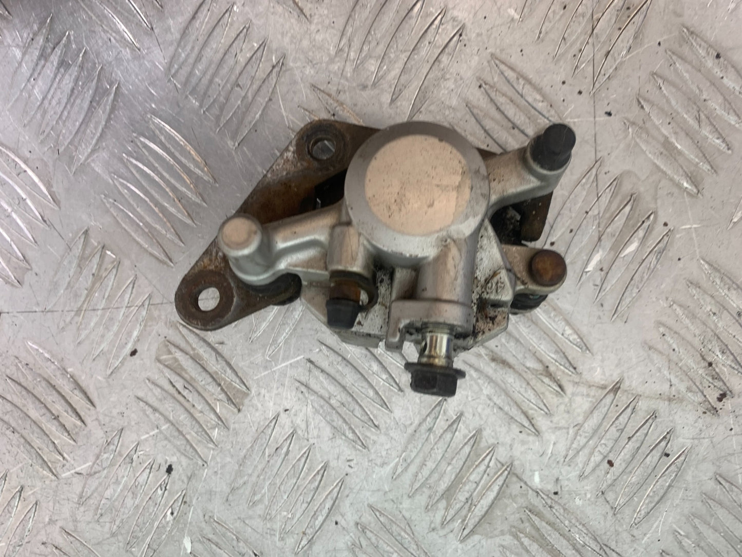 YAMAHA YBR125 YBR 125 FRONT BRAKE CALIPER  YEAR 2010-2017 (CMB1163)