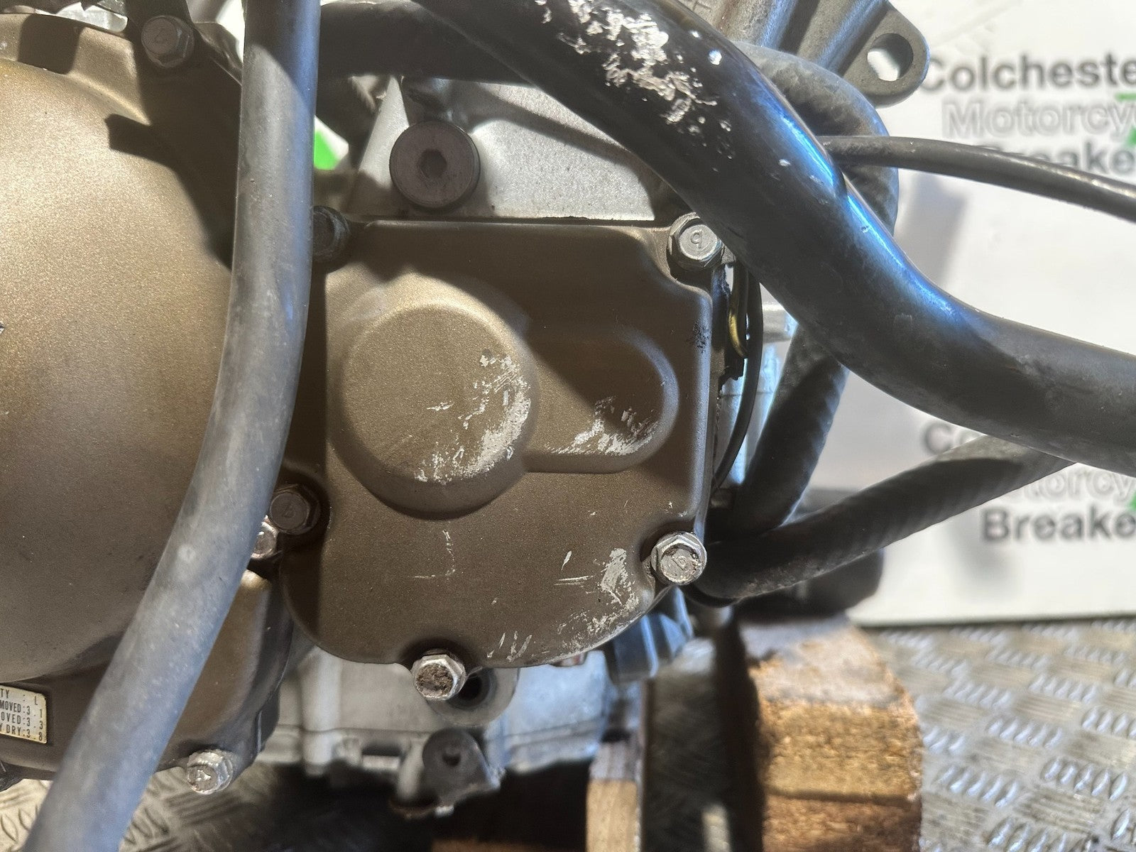 KAWASAKI ZX9R ZX9 E1 E2 ENGINE YEAR 2000-01  (CMB1171)