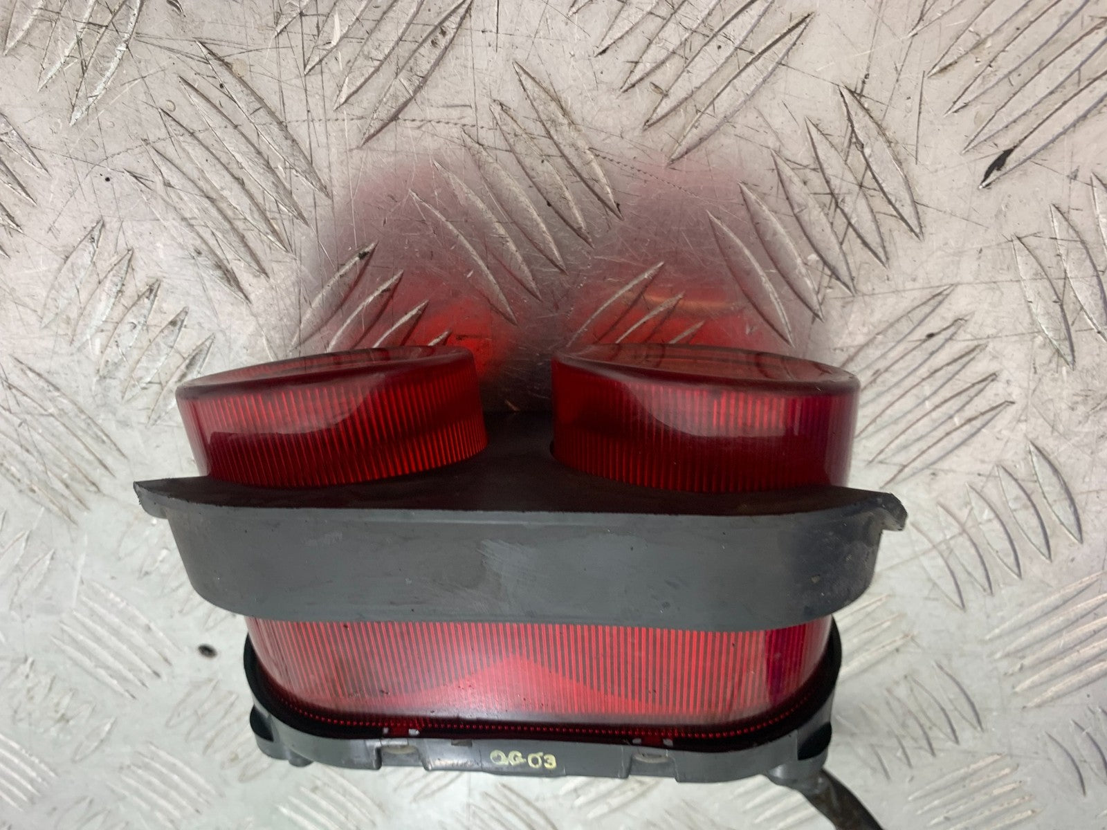 YAMAHA FZS1000 FAZER REAR LIGHT  YEAR 2001-05 (CMB1275)