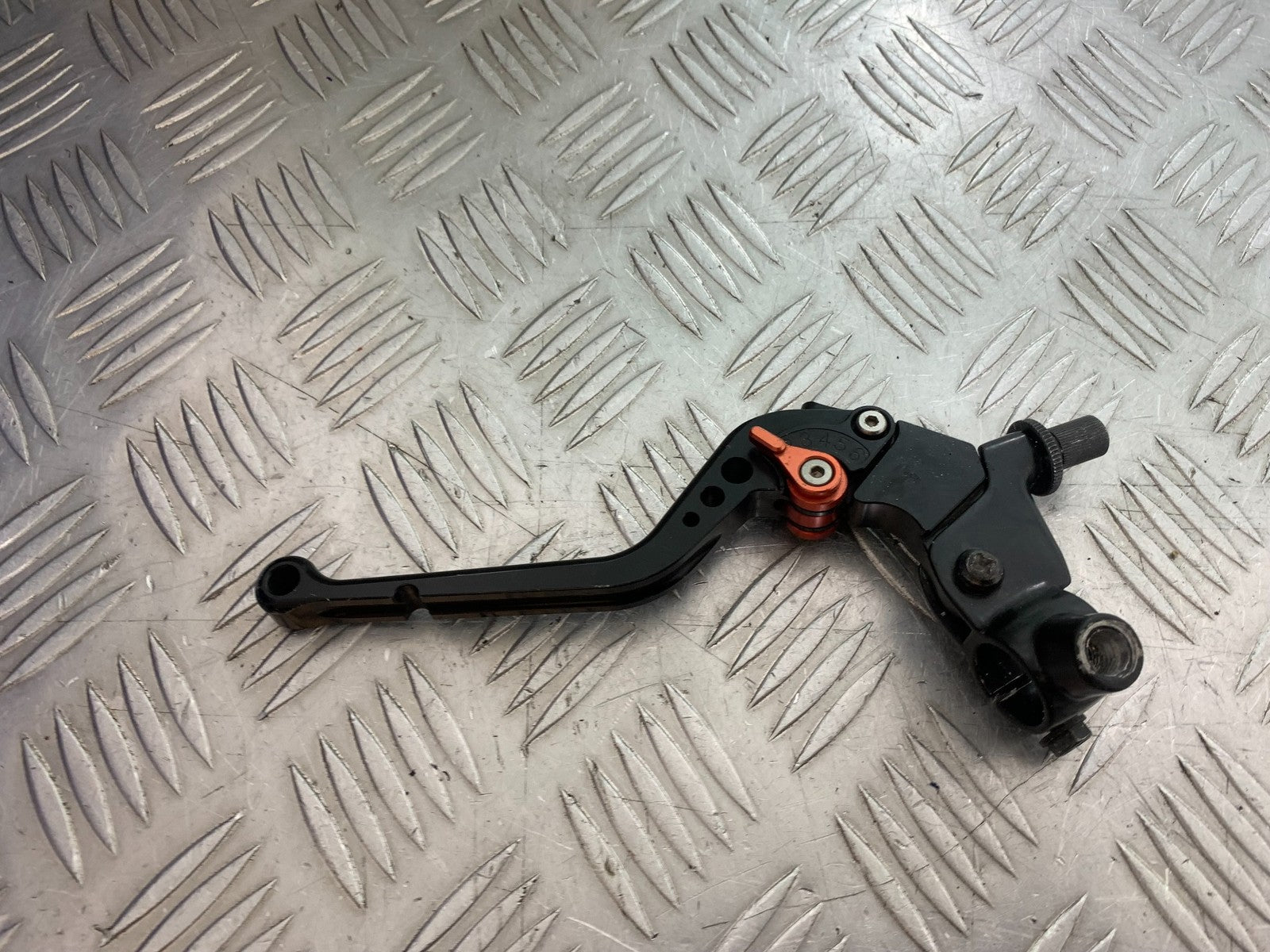 KTM DUKE 390 CLUTCH LEVER AND BRACKET   YEAR 2017- 2023 (CMB1314)