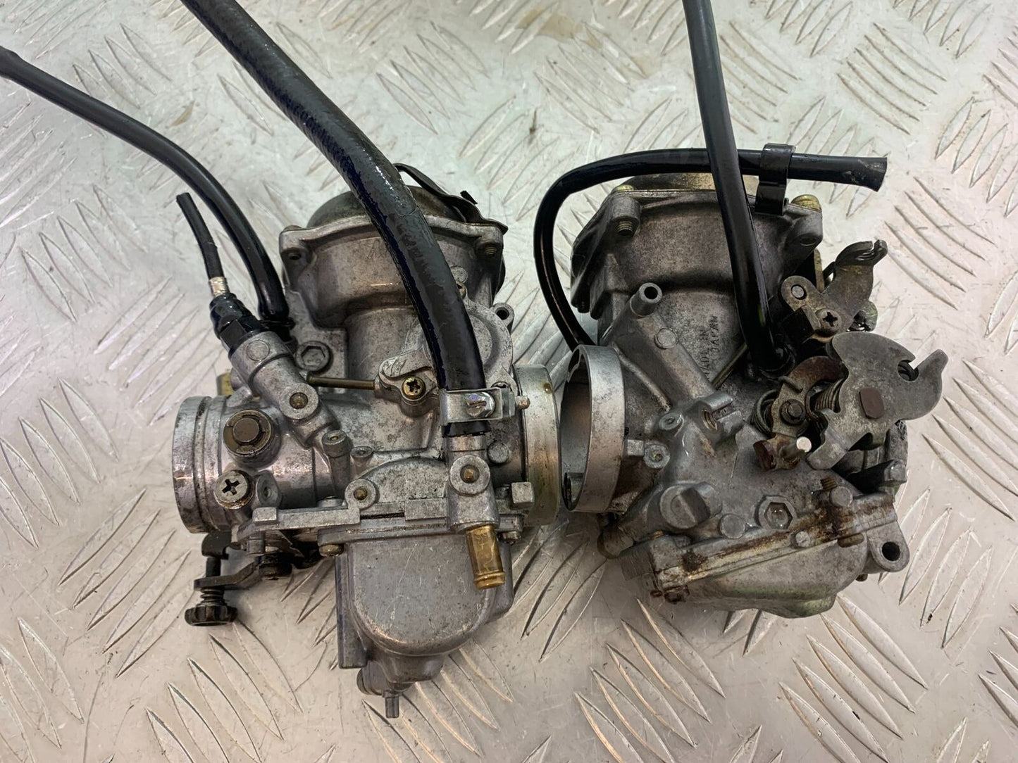 SUZUKI VS1400 VS 1400 INTRUDER CARBS  YEAR 1988 (CMB1077)