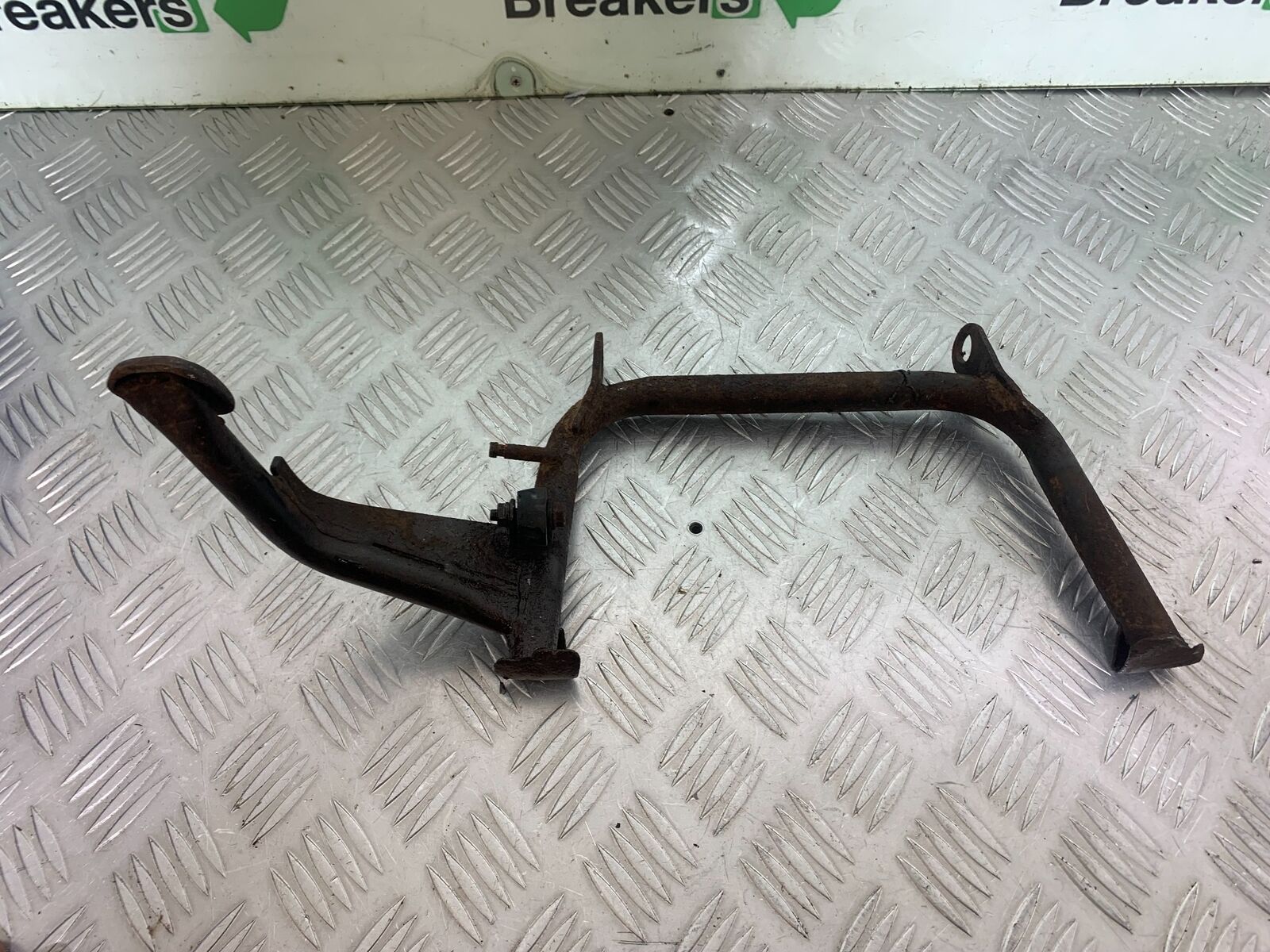 LEXMOTO MATADOR 125 JJ125T-17 CENTER STAND  (CMB1115)